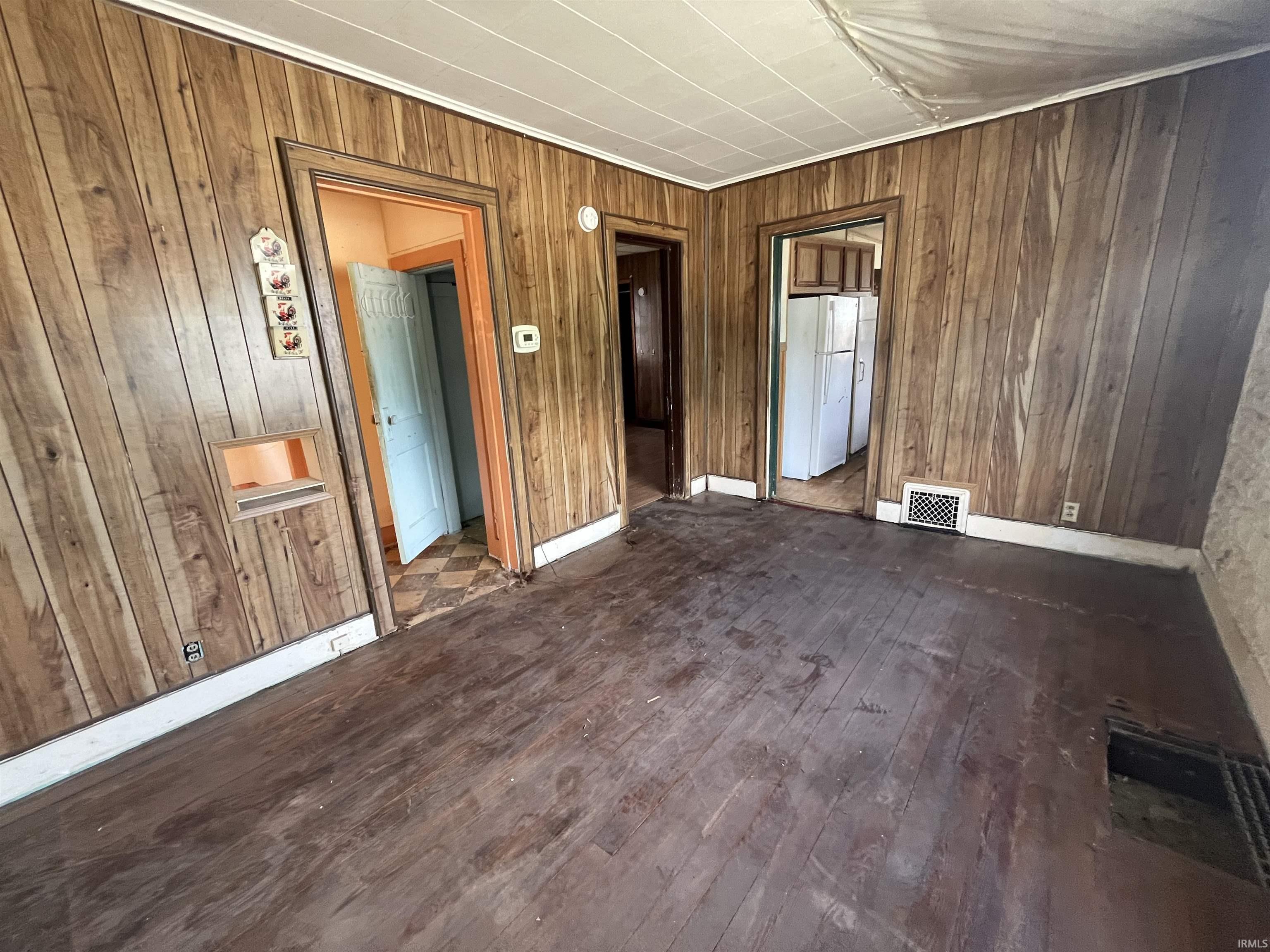 223 N Middleboro Avenue