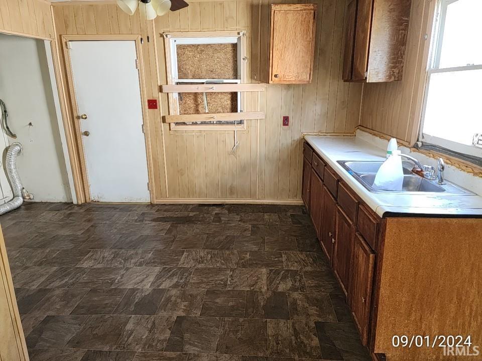 221 N Wellington Street