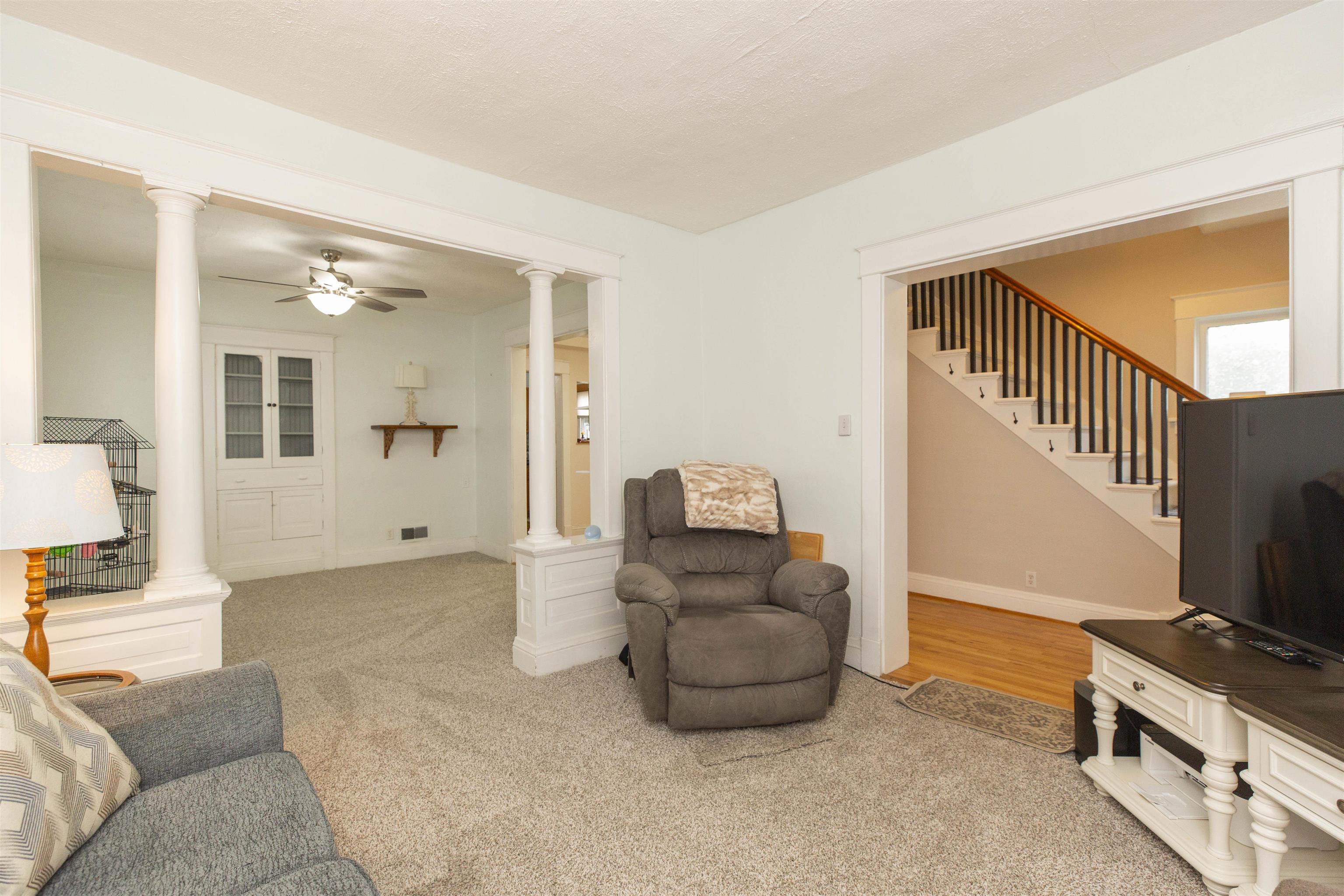 427 W Lawrence Street