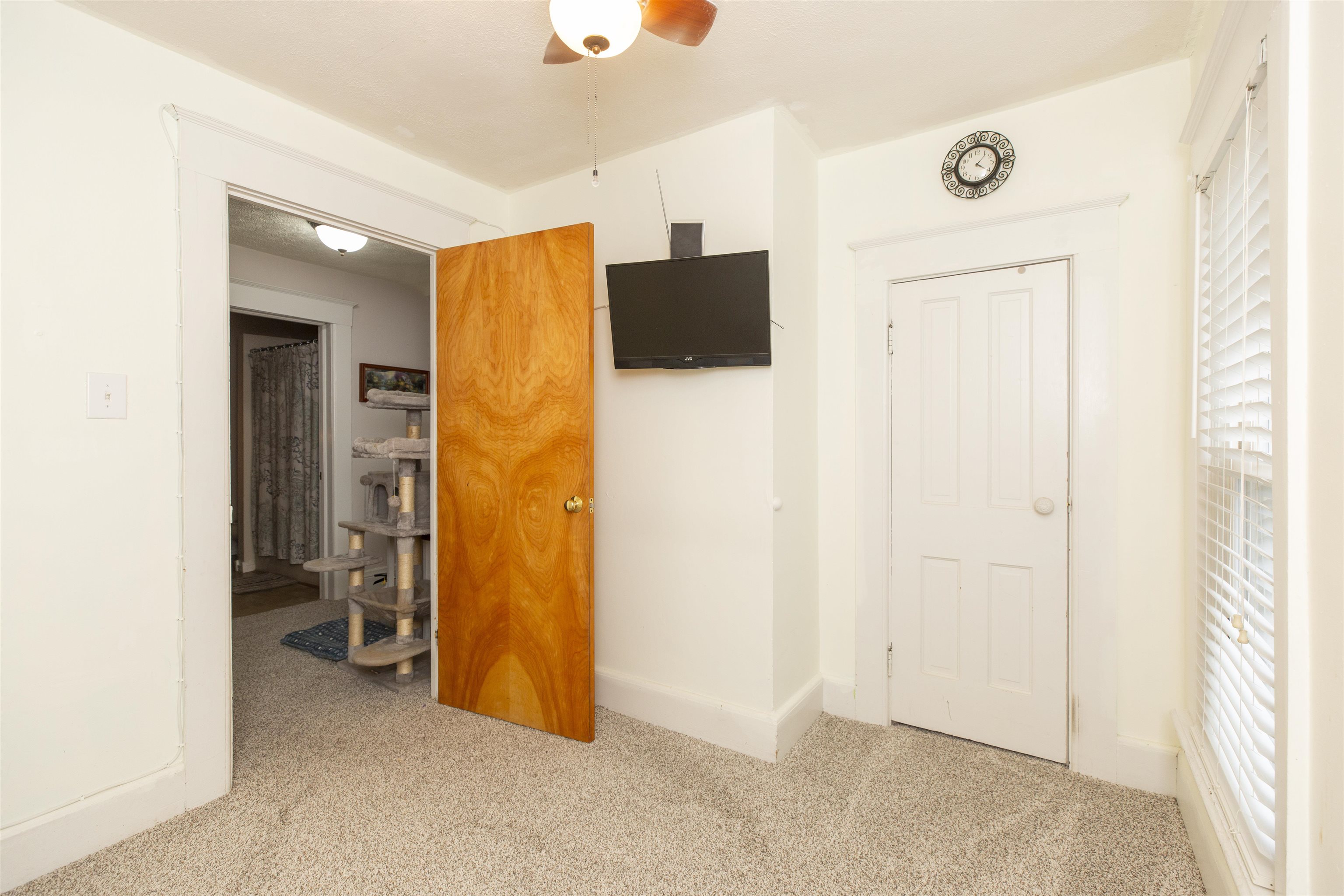 427 W Lawrence Street