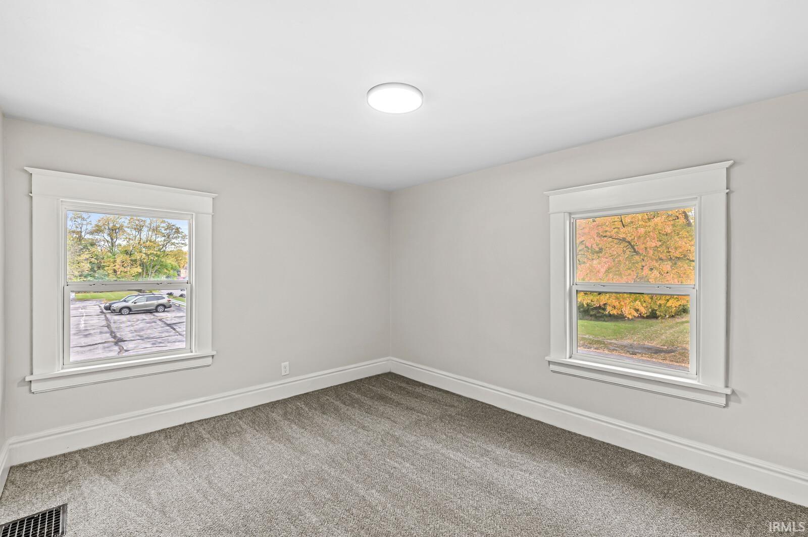 1136 E Madison Street