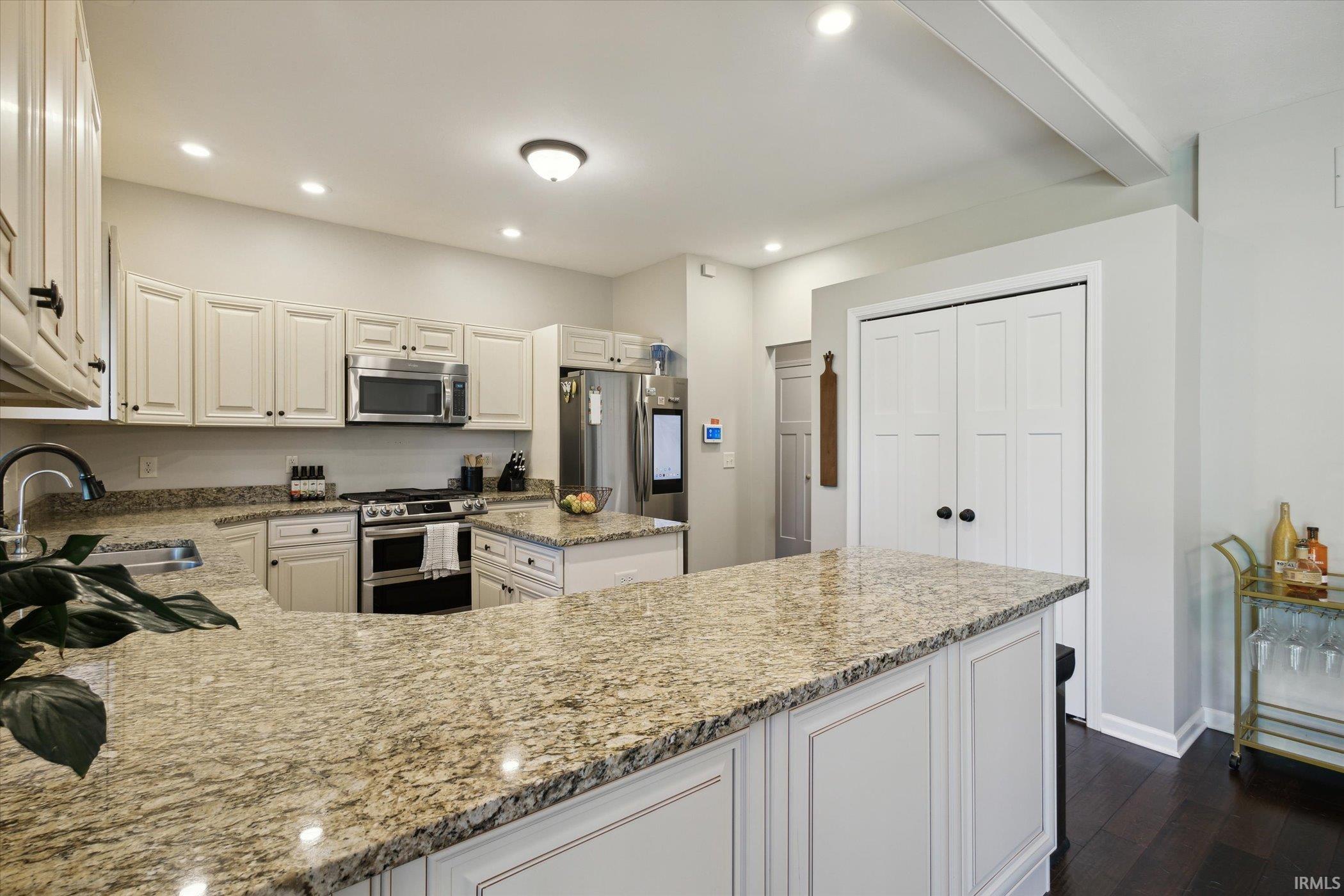 52410 Courier Court