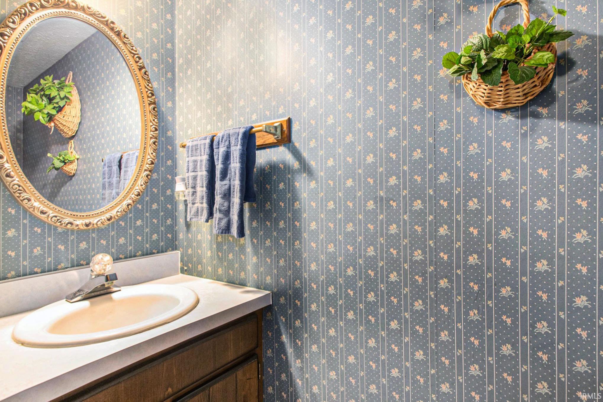 1924 Forest Edge Drive