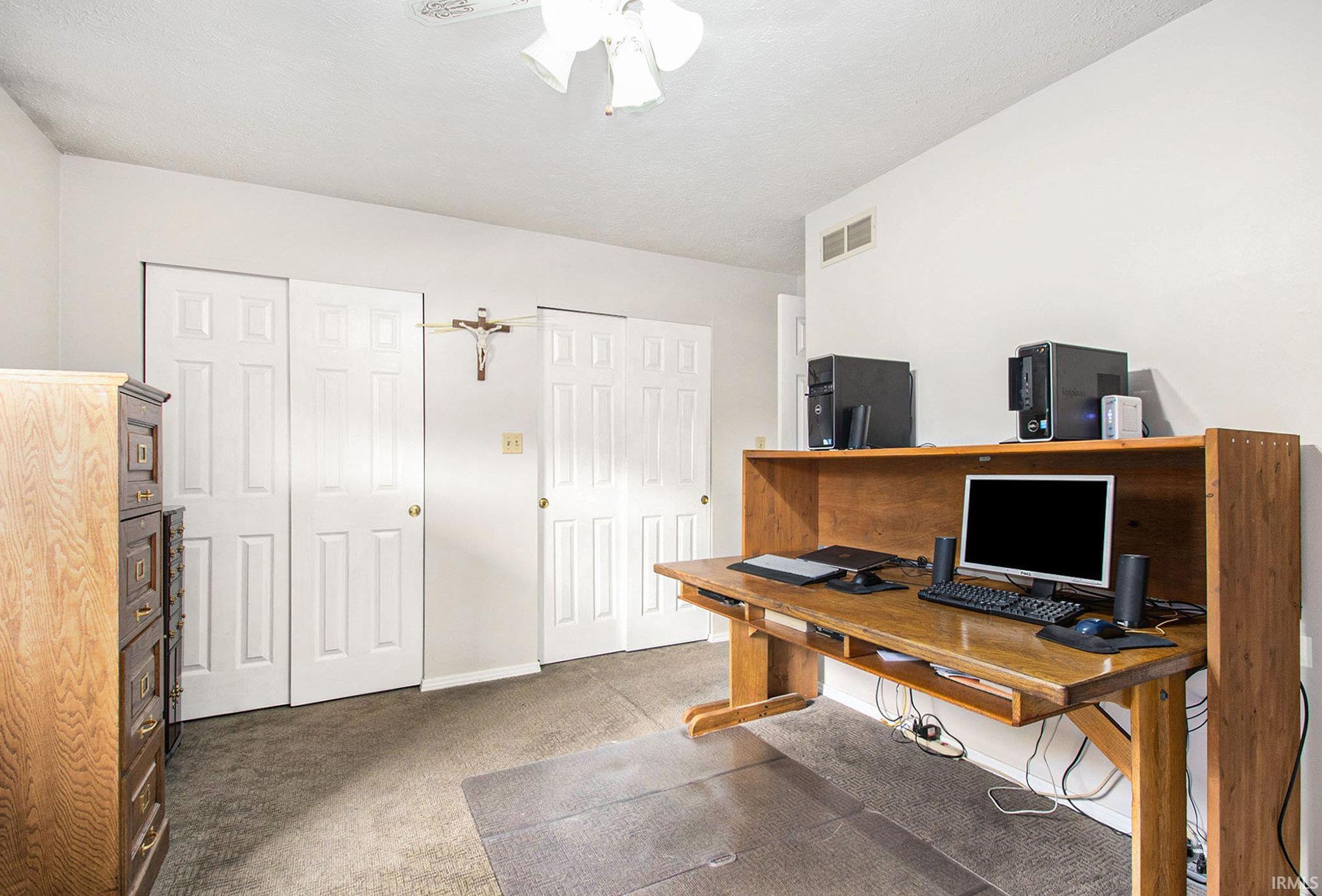 1924 Forest Edge Drive