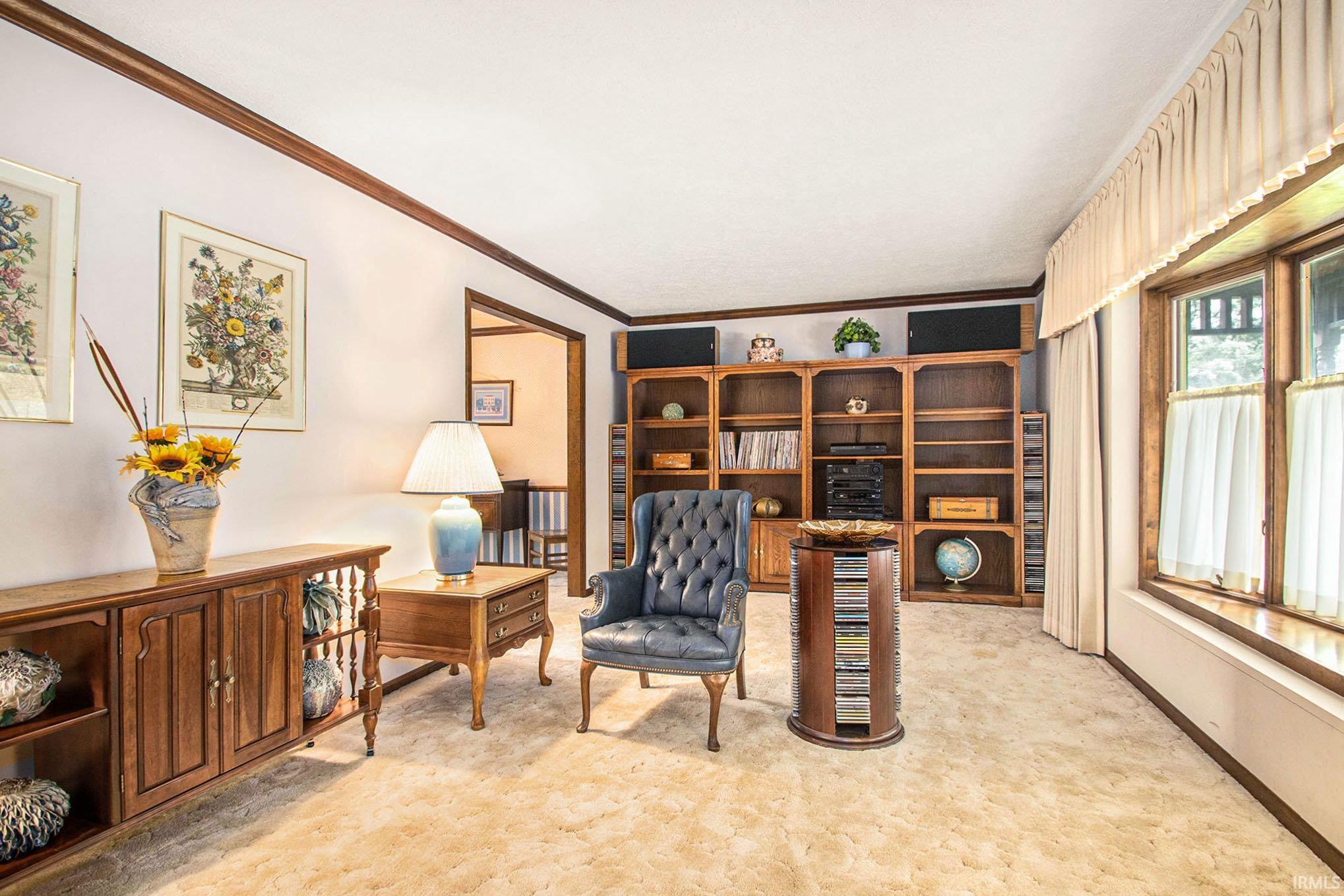 1924 Forest Edge Drive