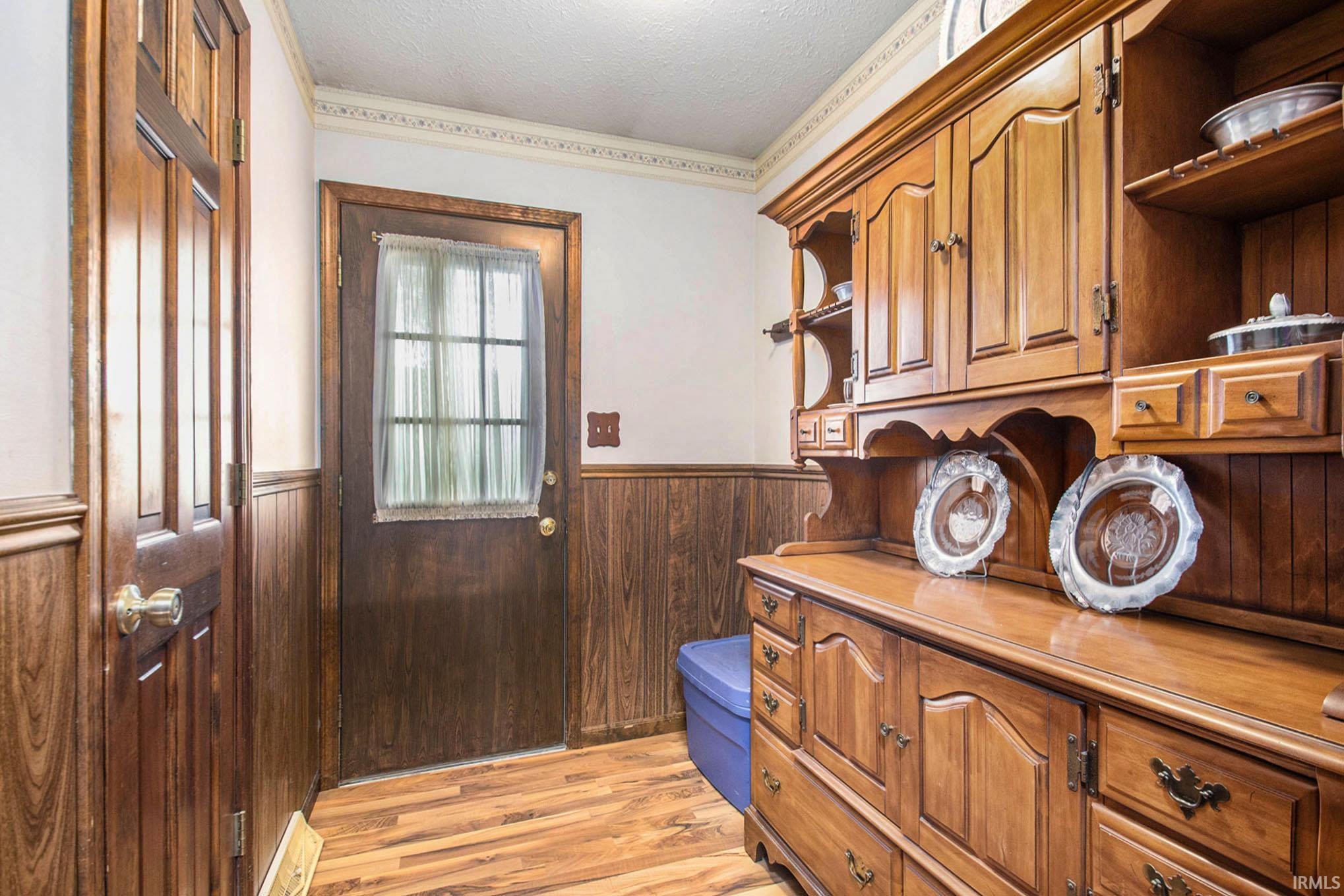 1924 Forest Edge Drive