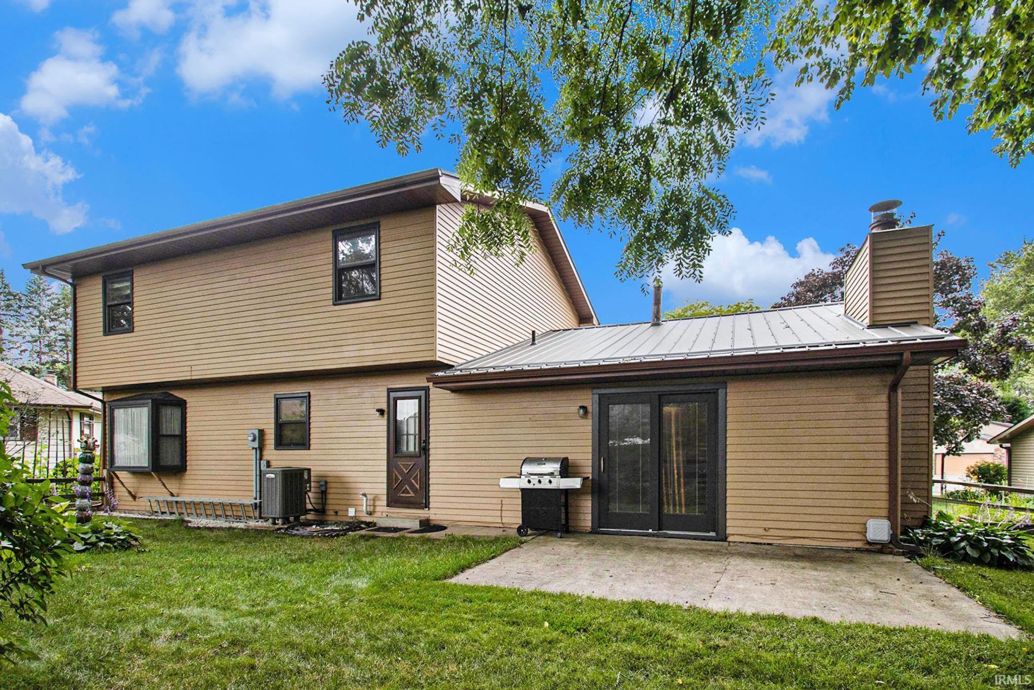 1924 Forest Edge Drive