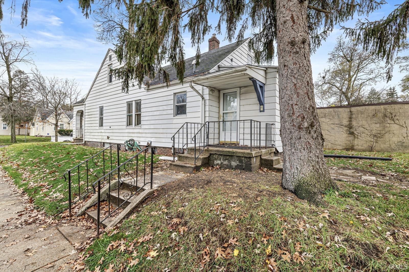 545 N Sunnyside Avenue