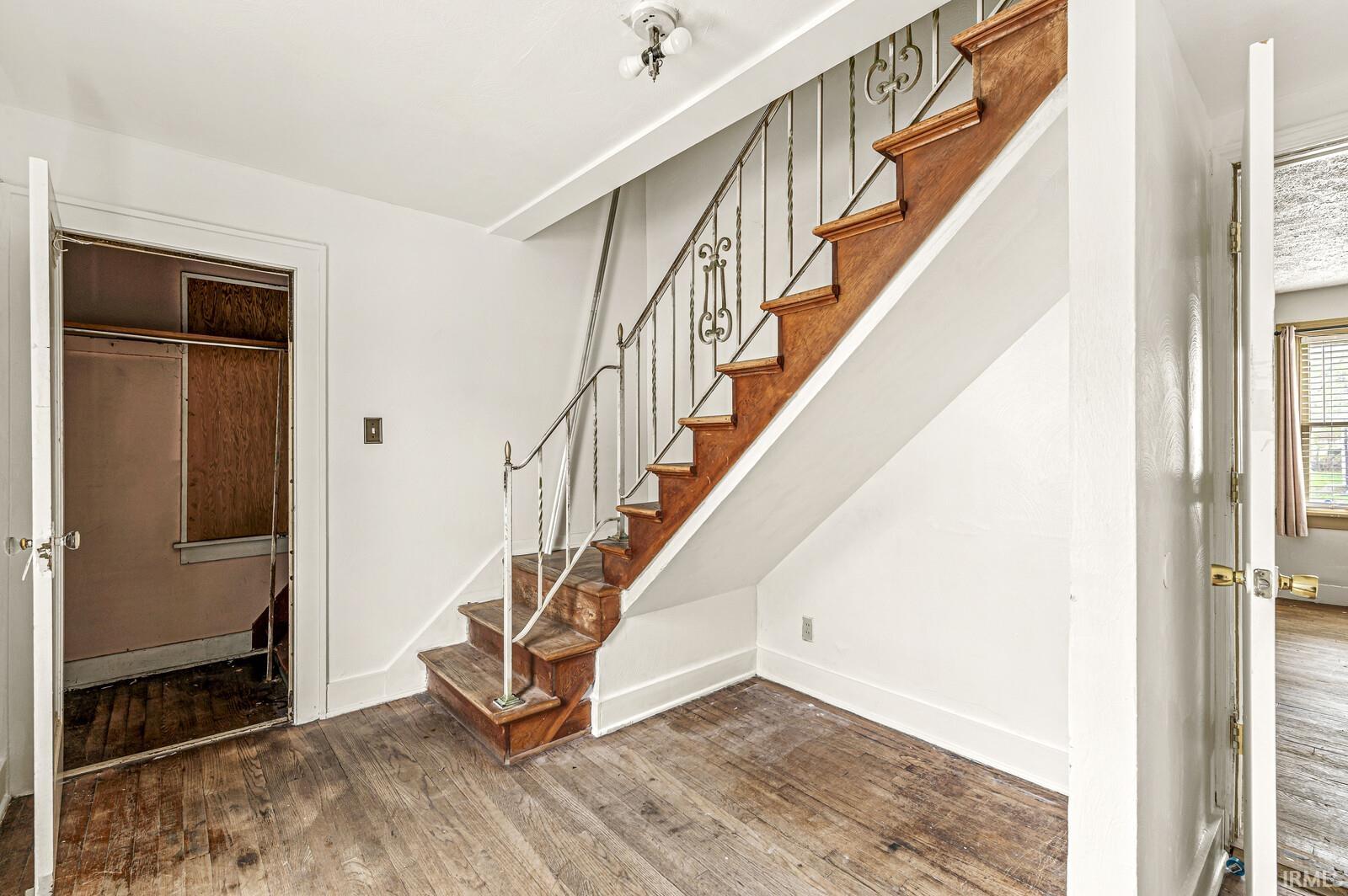 545 N Sunnyside Avenue