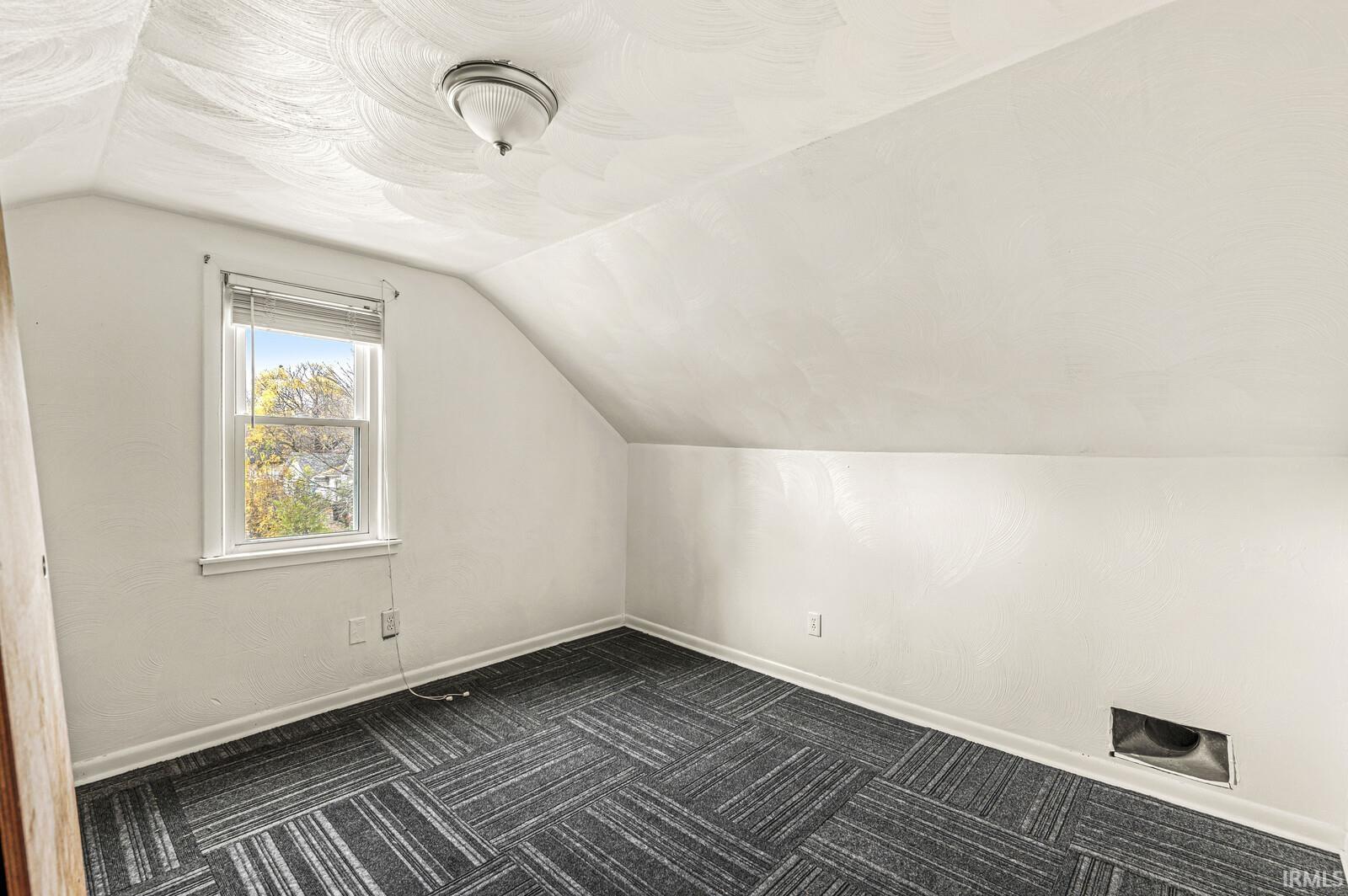 545 N Sunnyside Avenue