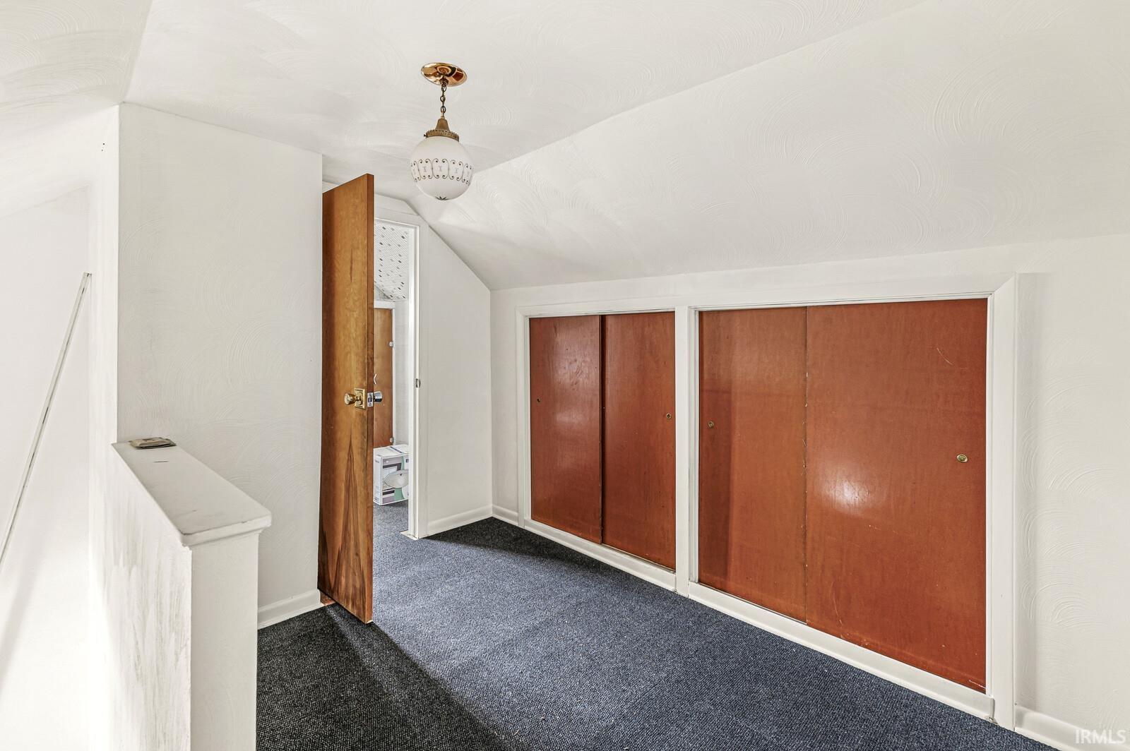 545 N Sunnyside Avenue