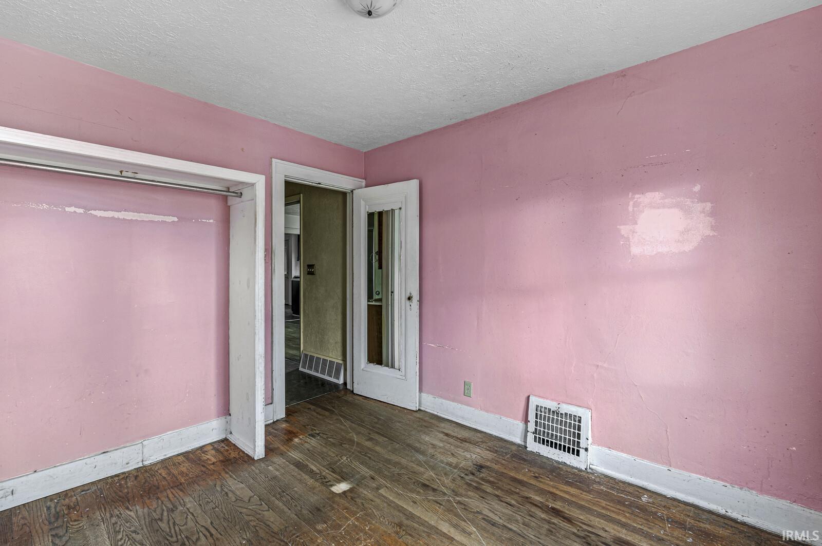 545 N Sunnyside Avenue