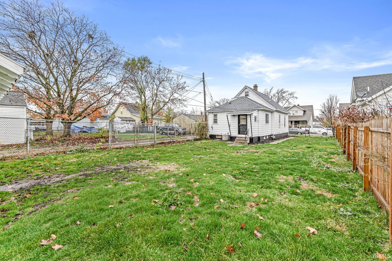 2514 W Poland Street