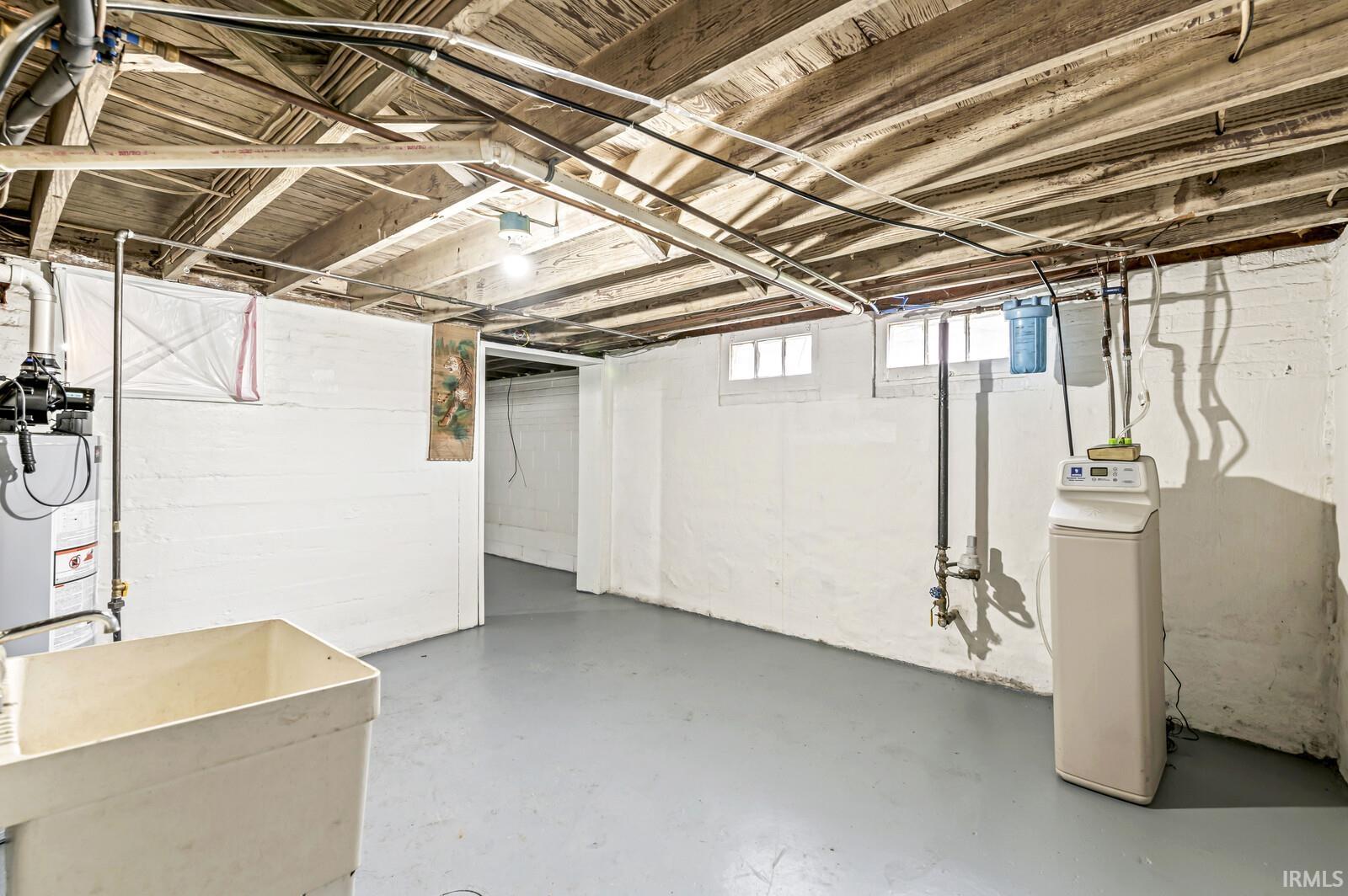 2514 W Poland Street