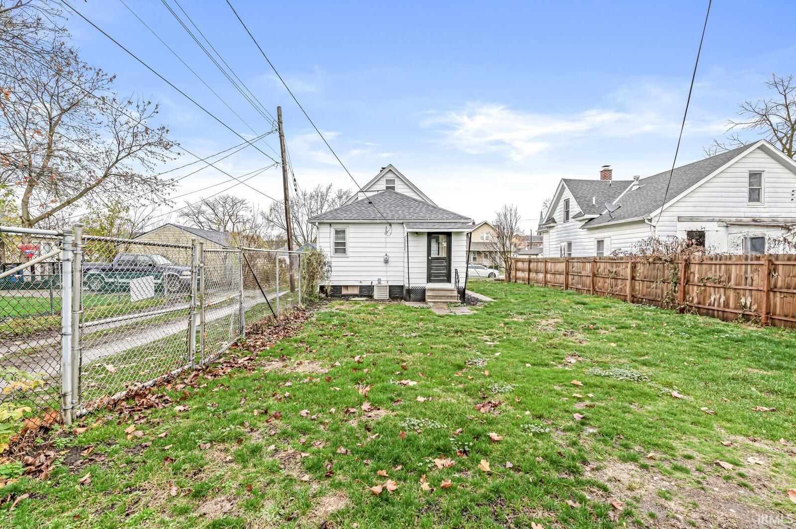 2514 W Poland Street