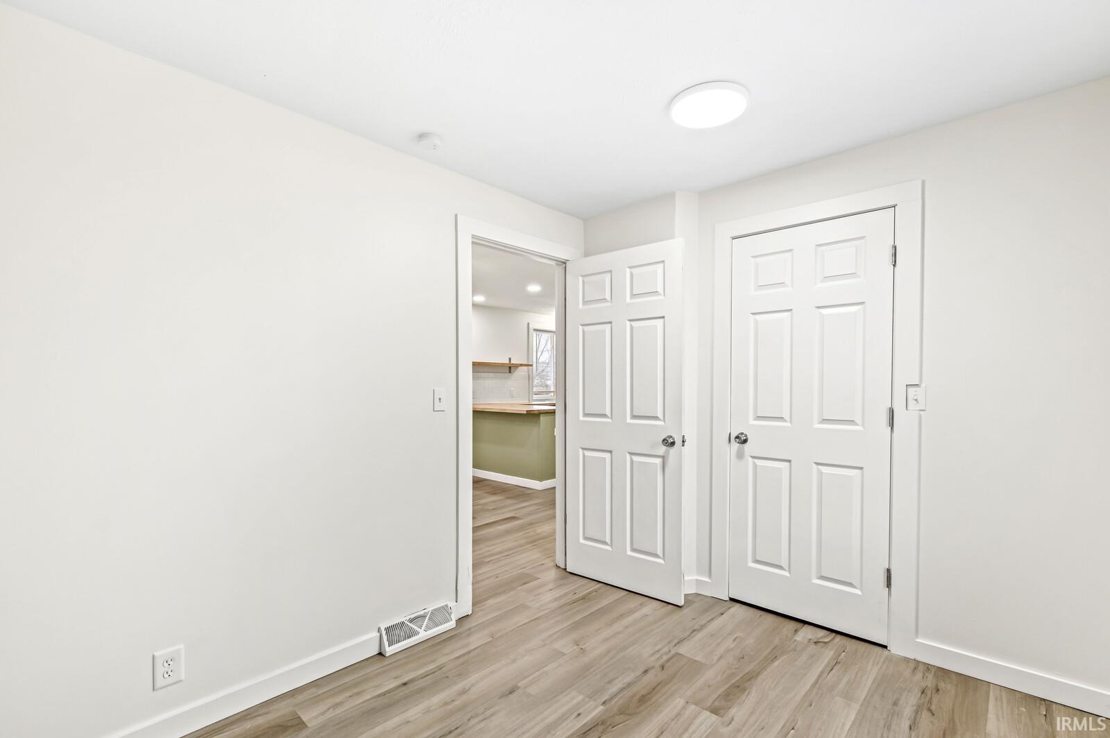 2514 W Poland Street