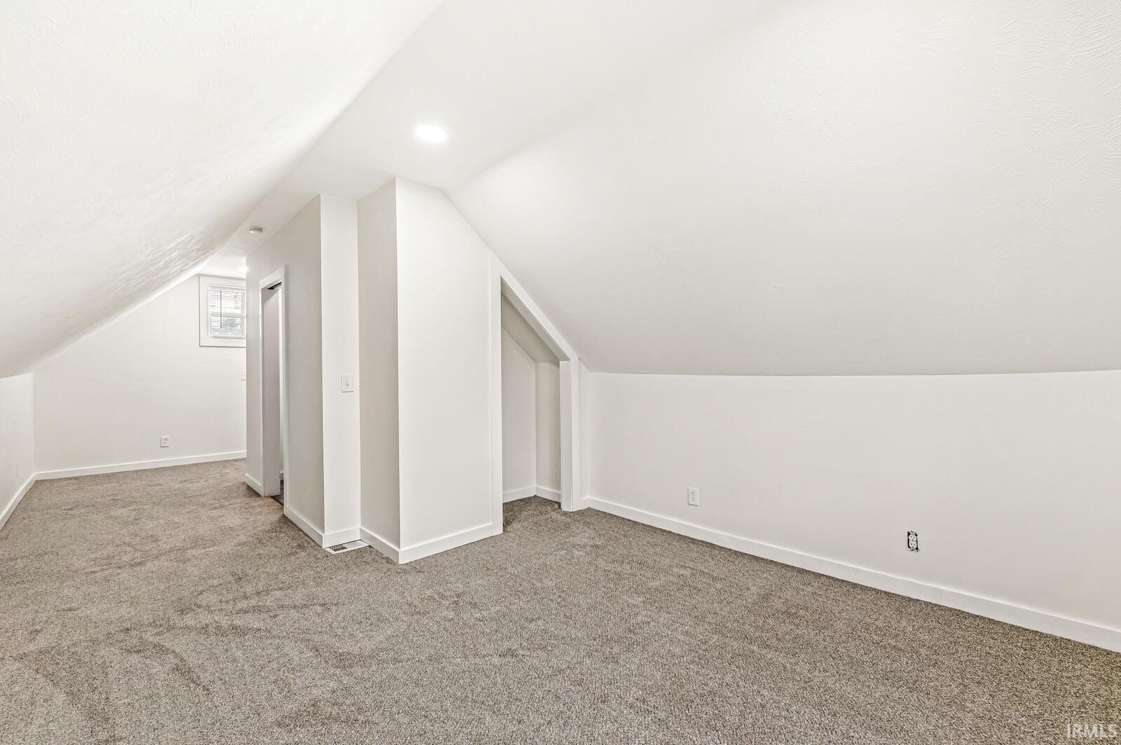 2514 W Poland Street