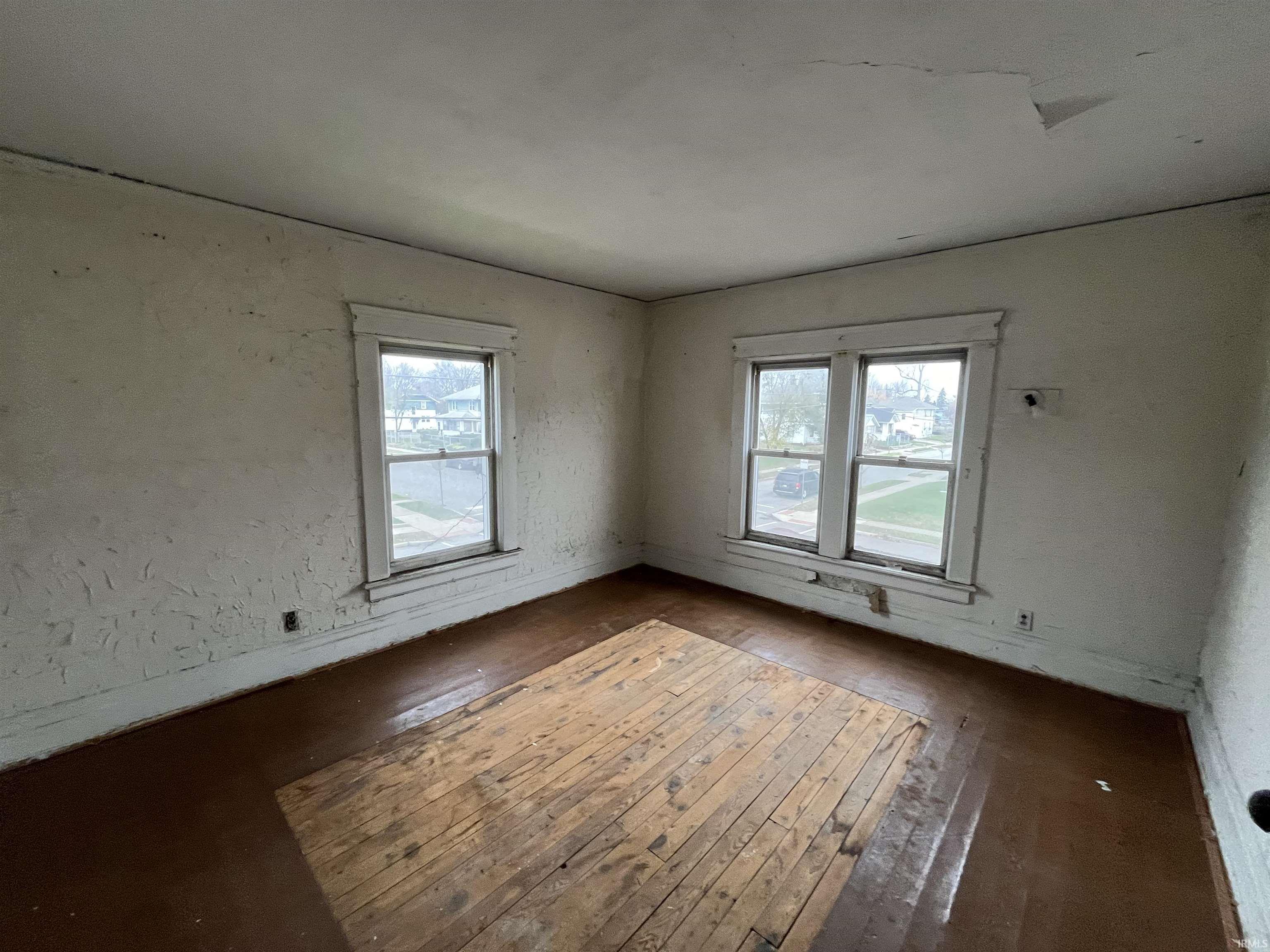 502 E Indiana Avenue