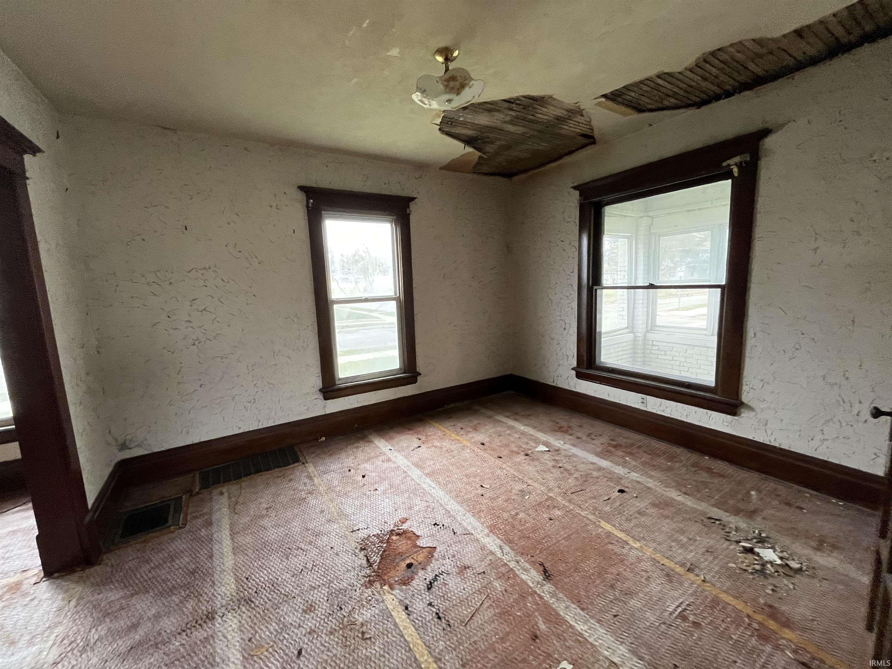 502 E Indiana Avenue