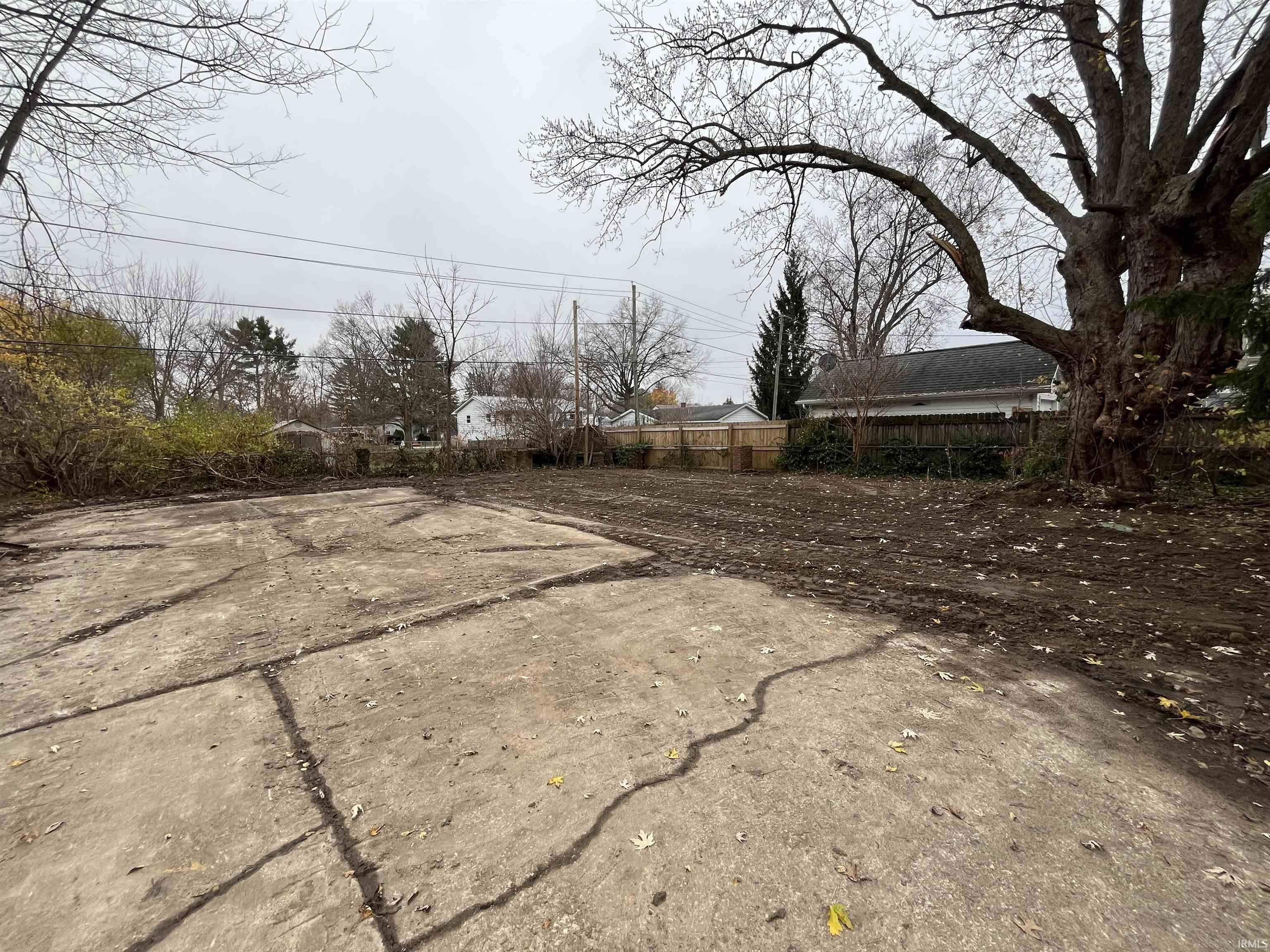 19806 Detroit Avenue