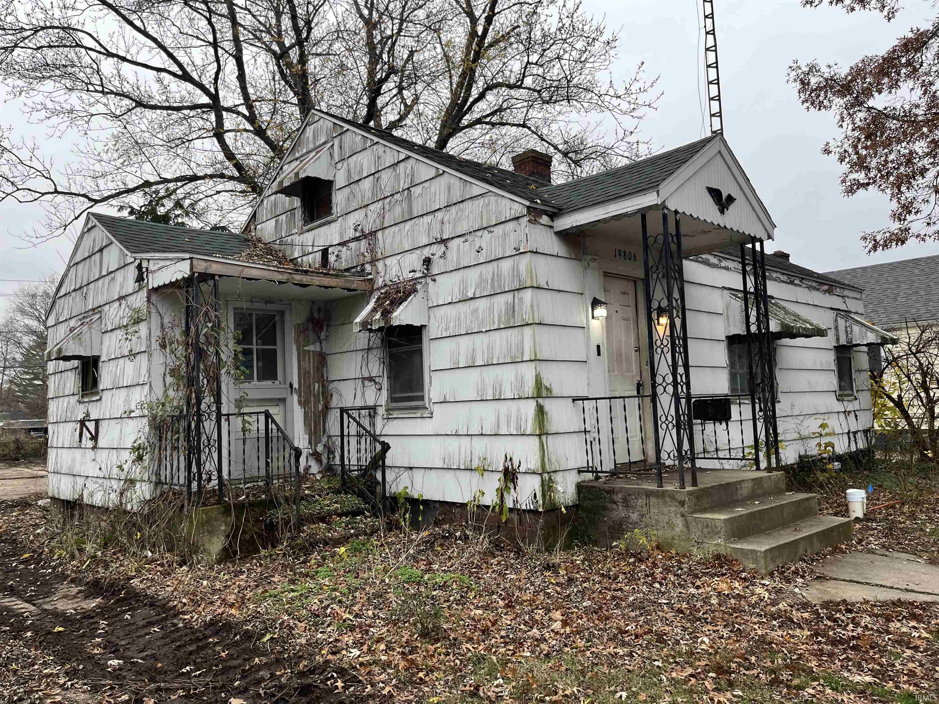 19806 Detroit Avenue