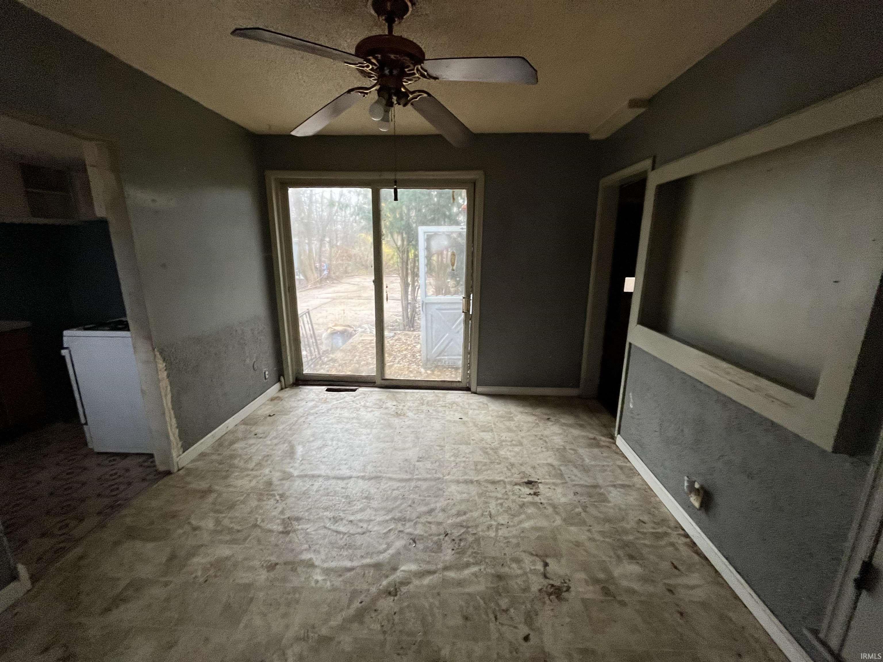 19806 Detroit Avenue