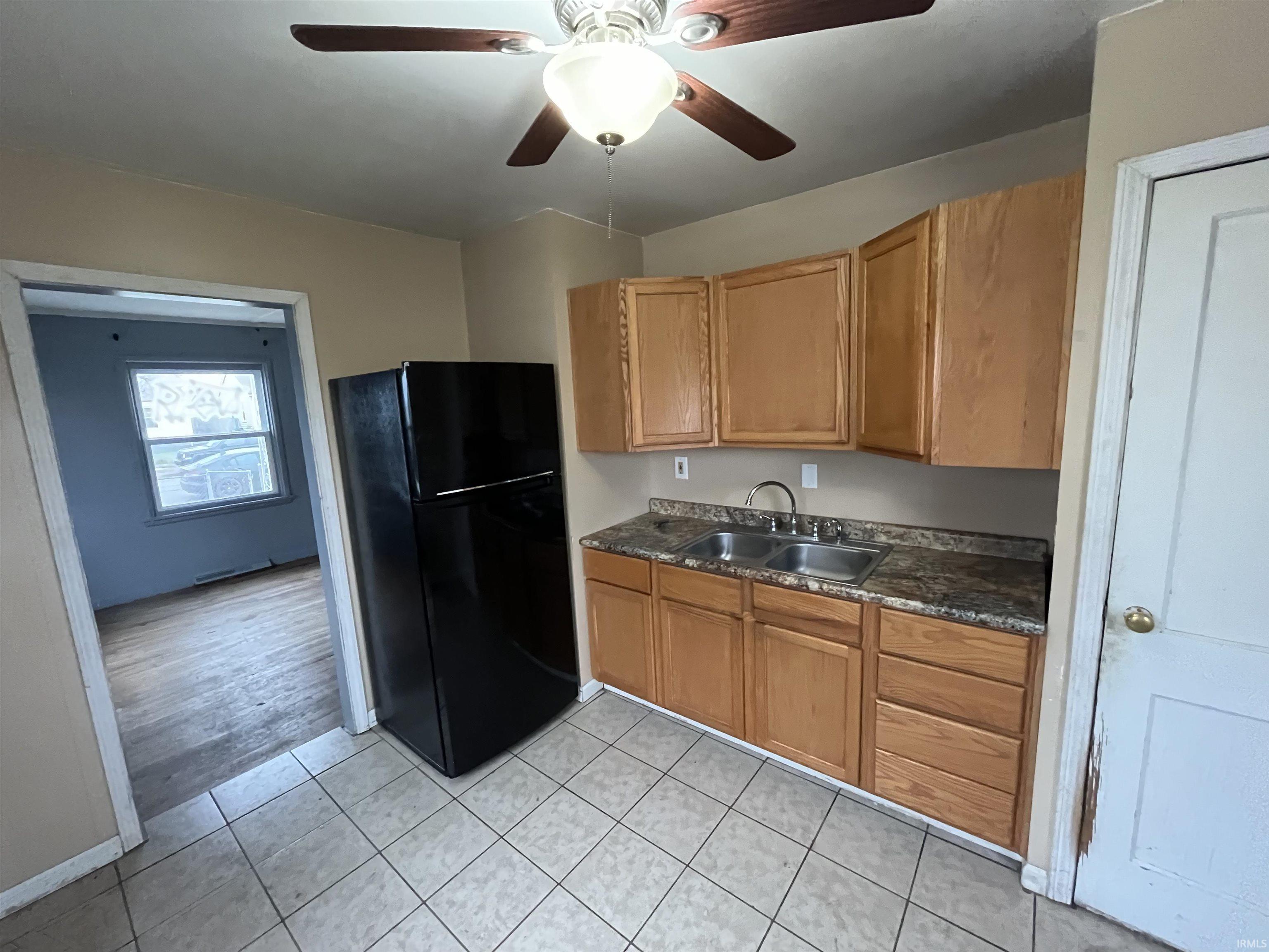 443 S Illinois Street