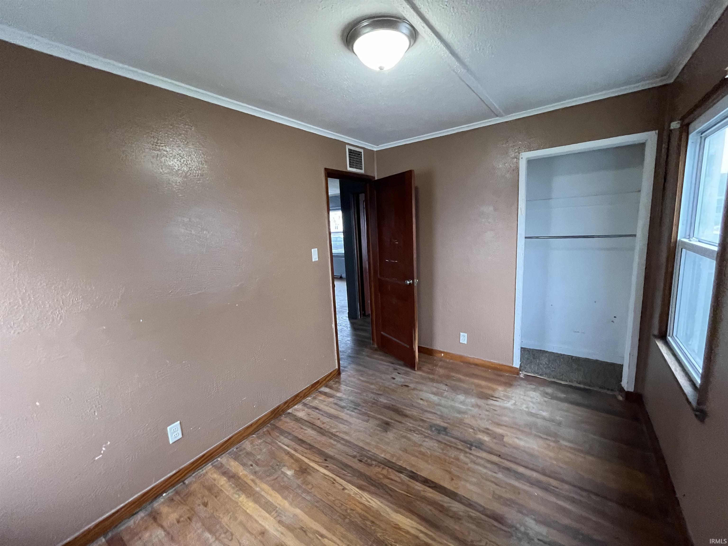 443 S Illinois Street