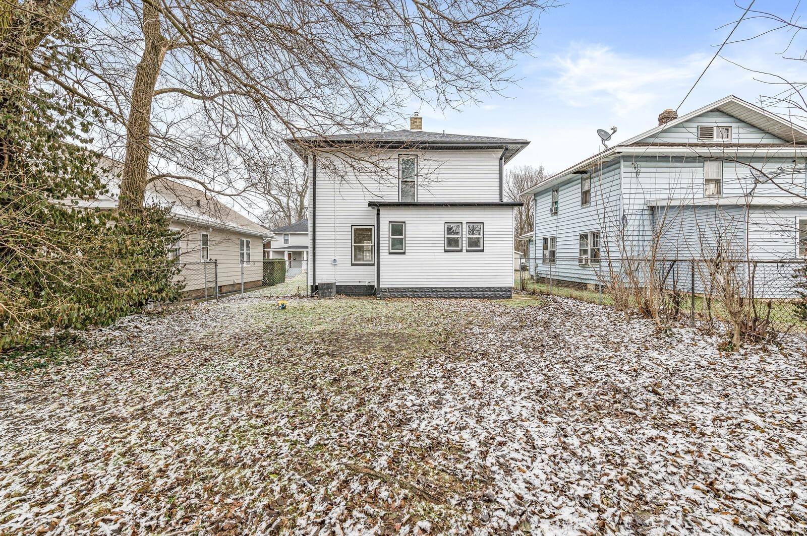 1236 E Madison Street