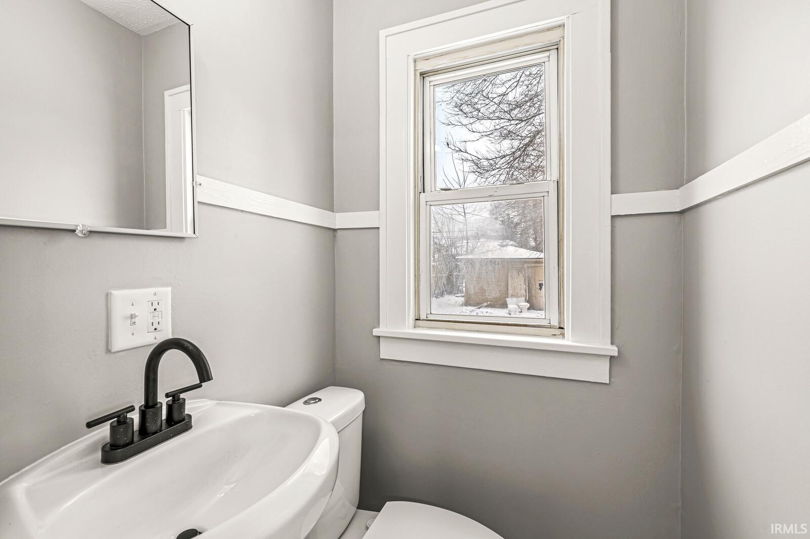 1236 E Madison Street