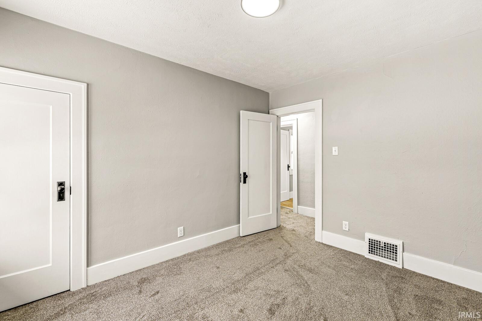 1236 E Madison Street