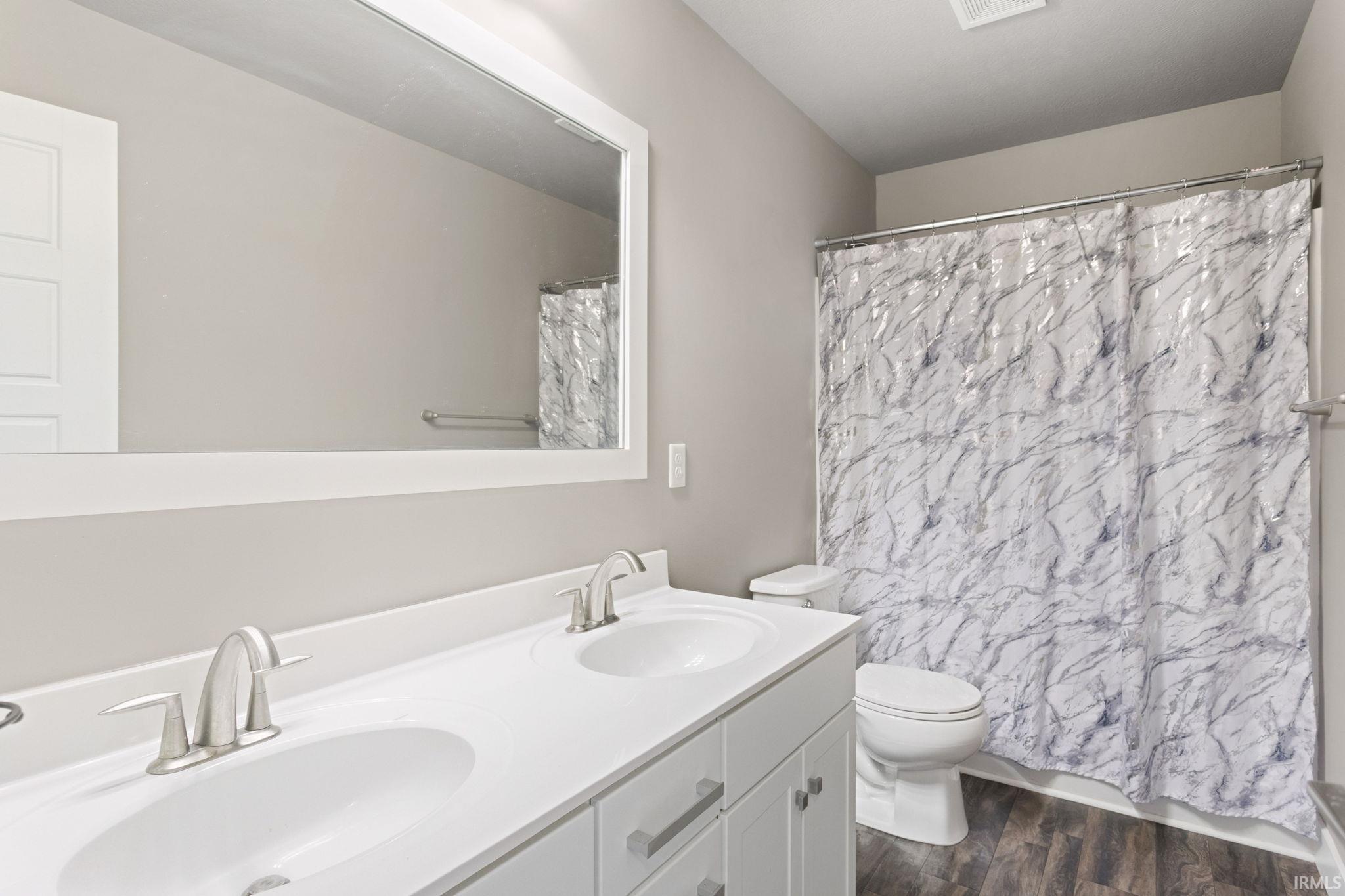 4441 Jade Crossing Drive