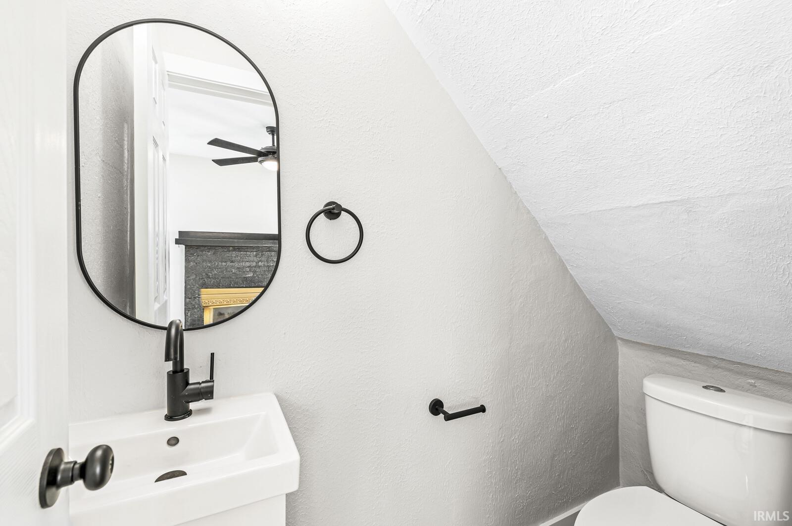 621 E Irvington Avenue