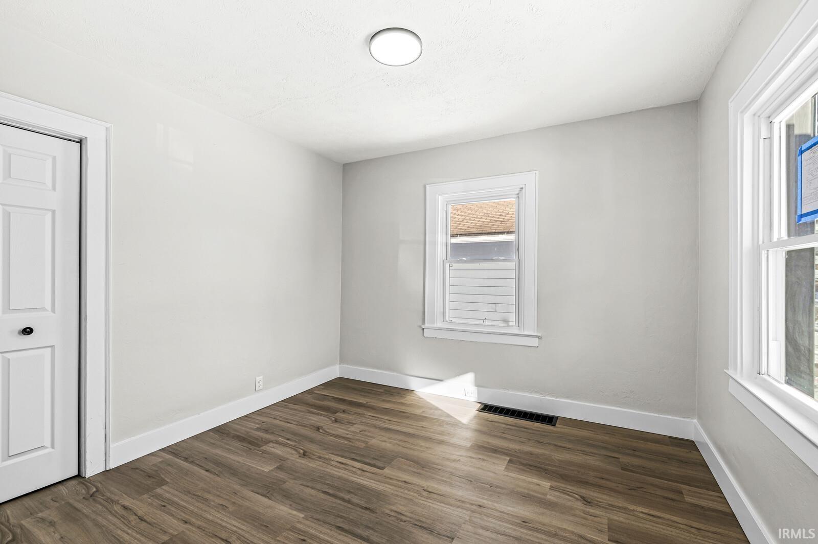 621 E Irvington Avenue