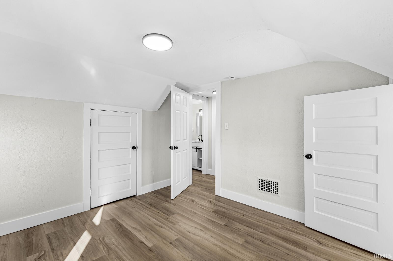 621 E Irvington Avenue