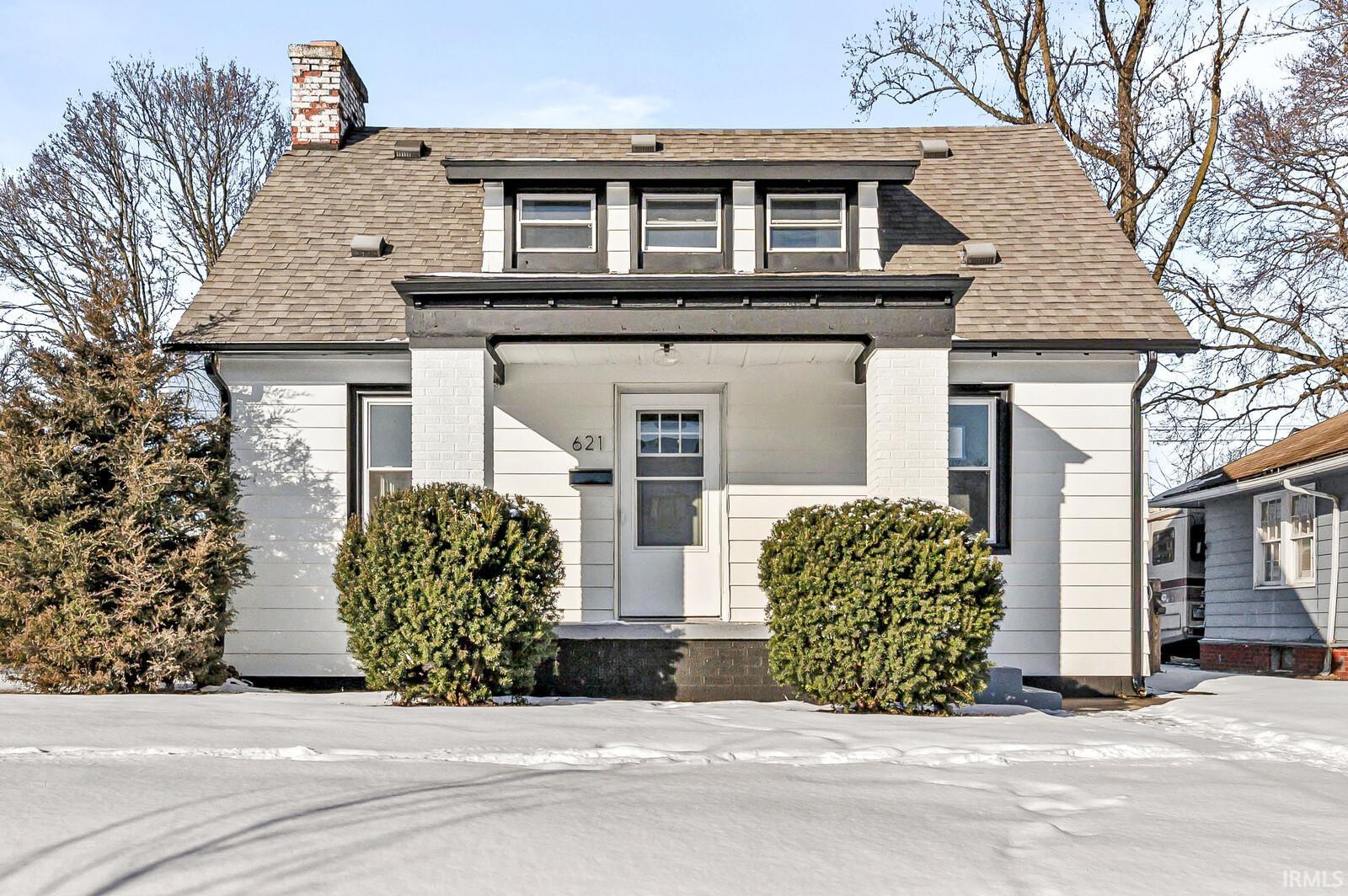 621 E Irvington Avenue