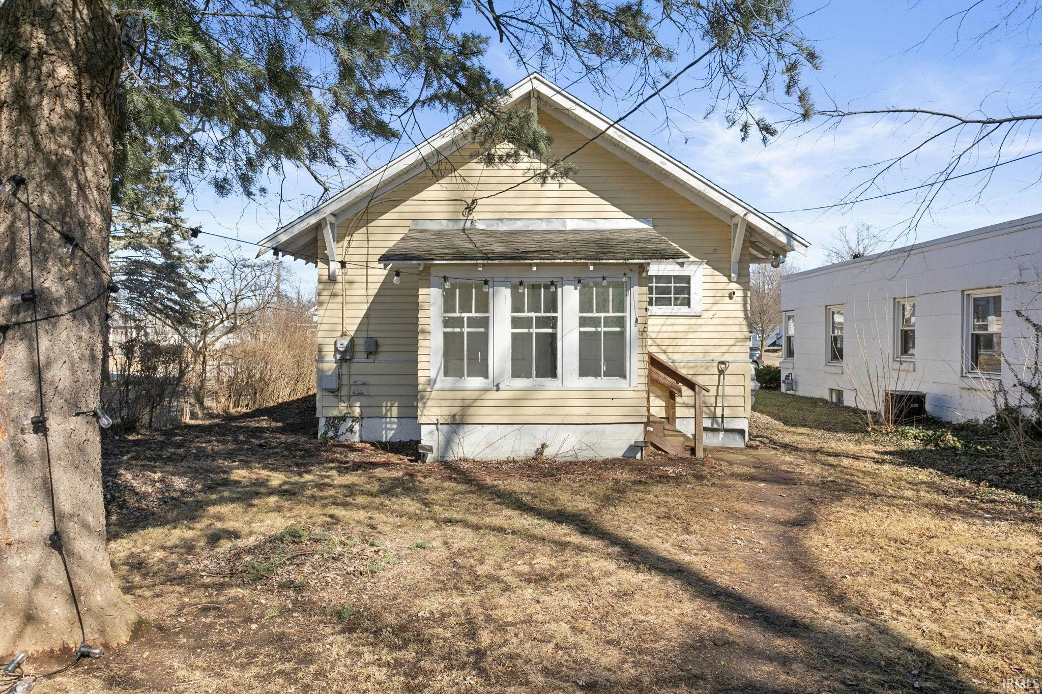 3418 Pleasant Street