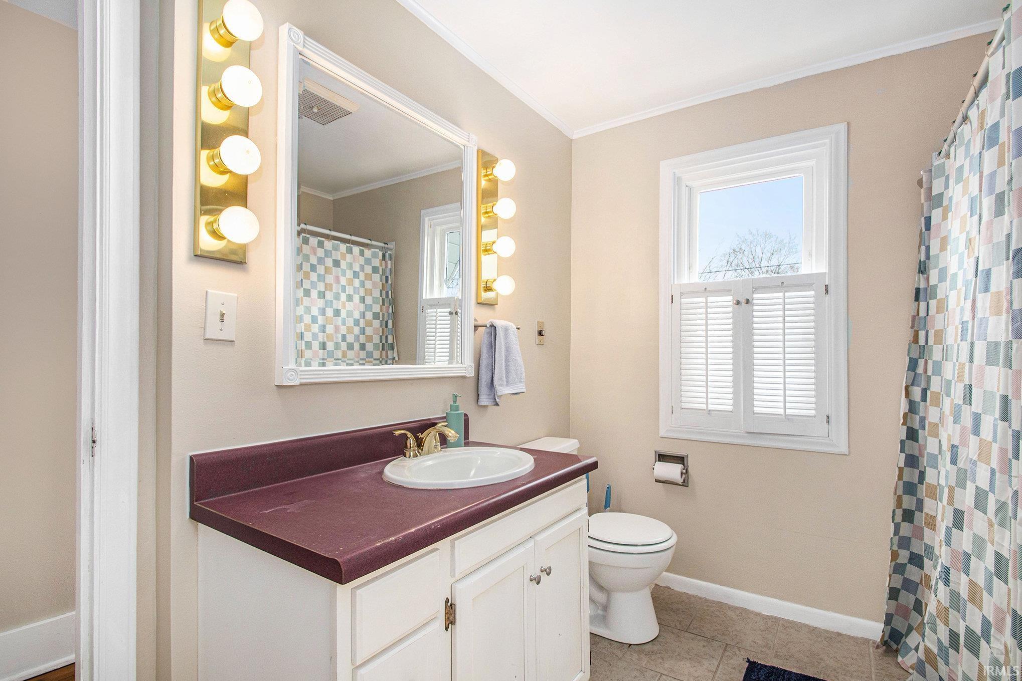 1331 E Mishawaka Avenue