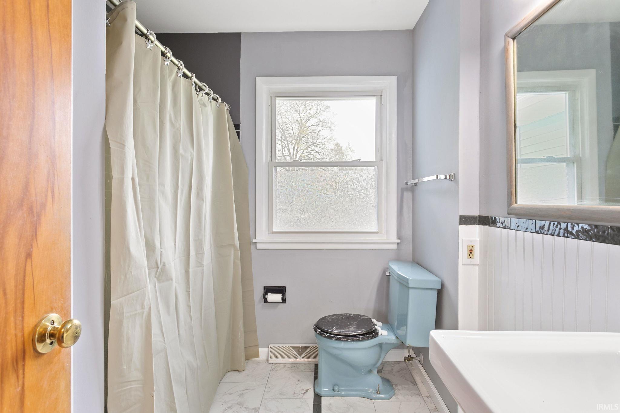 17305 Wilshire Drive