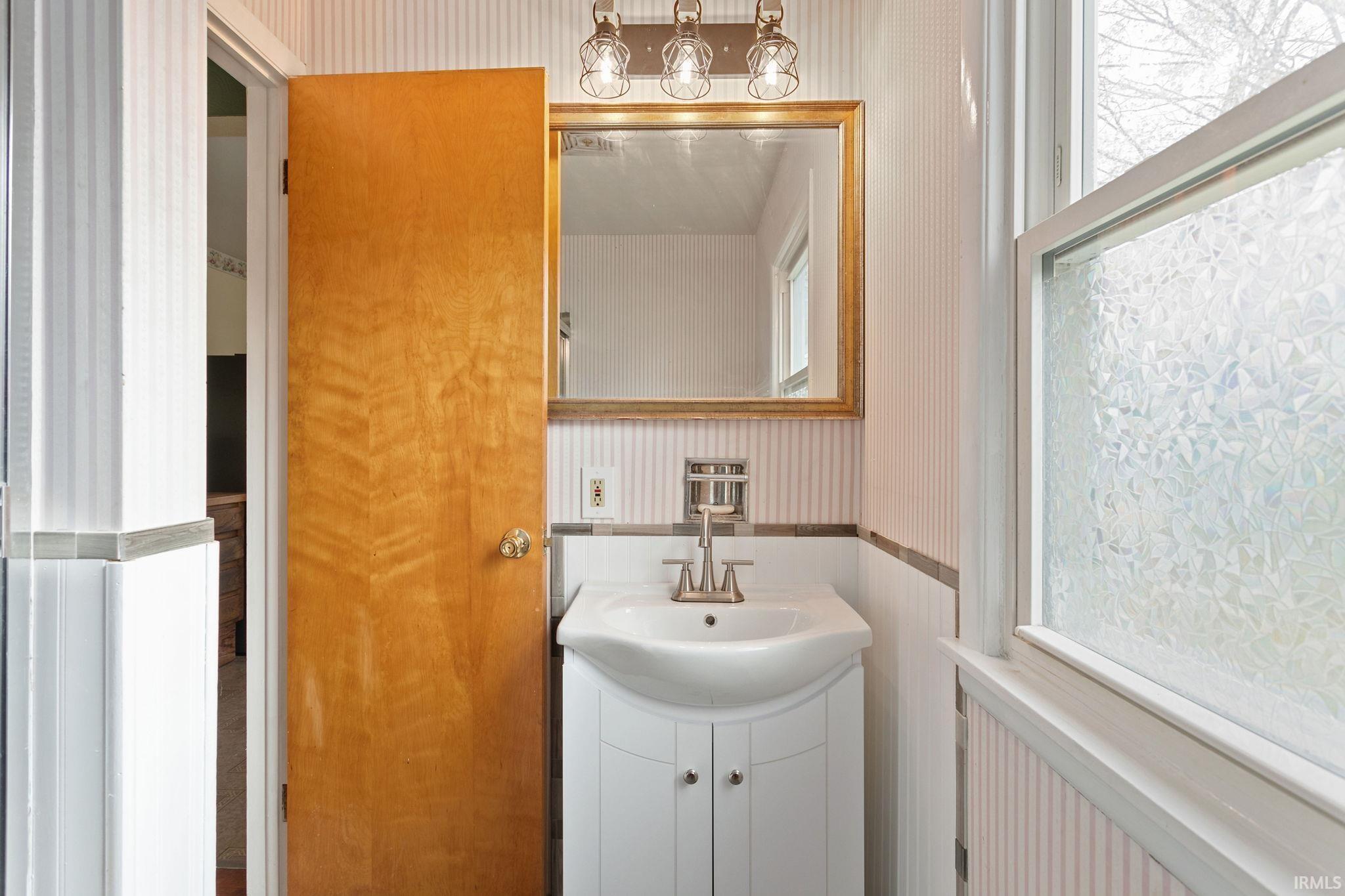 17305 Wilshire Drive