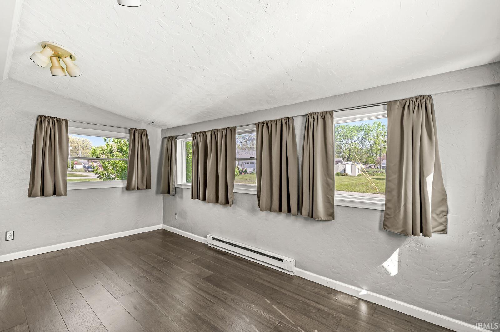 7605 W Forest Avenue