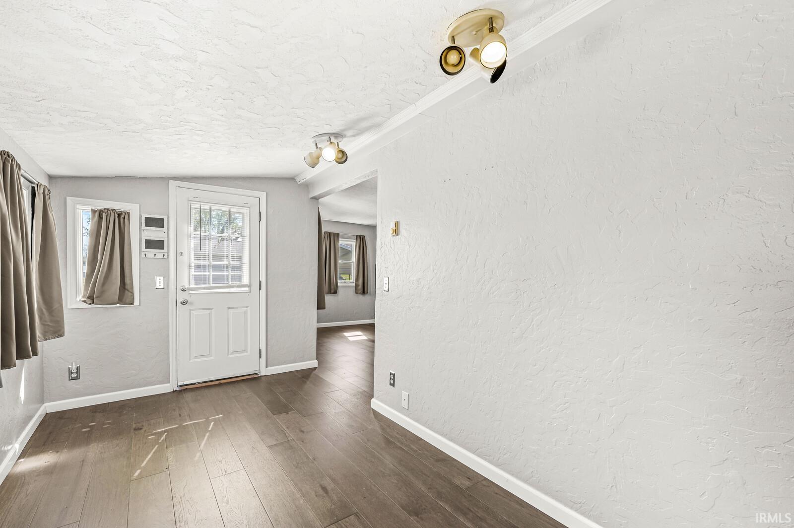 7605 W Forest Avenue