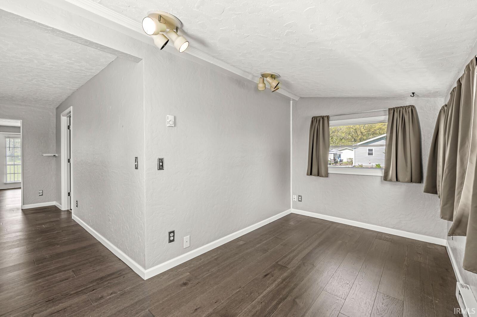 7605 W Forest Avenue