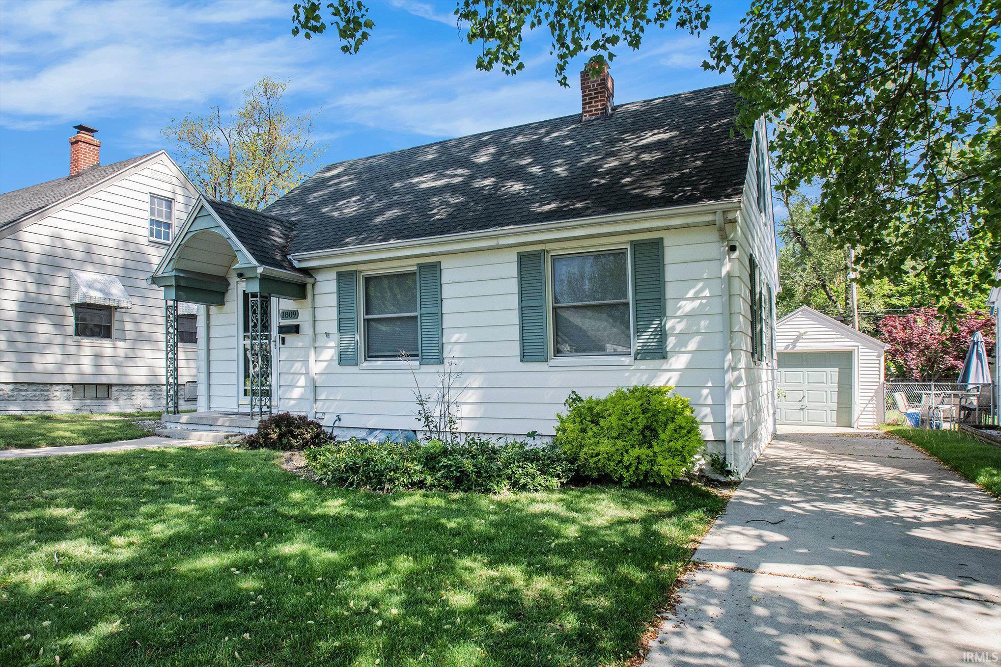 1809 E Donald Street