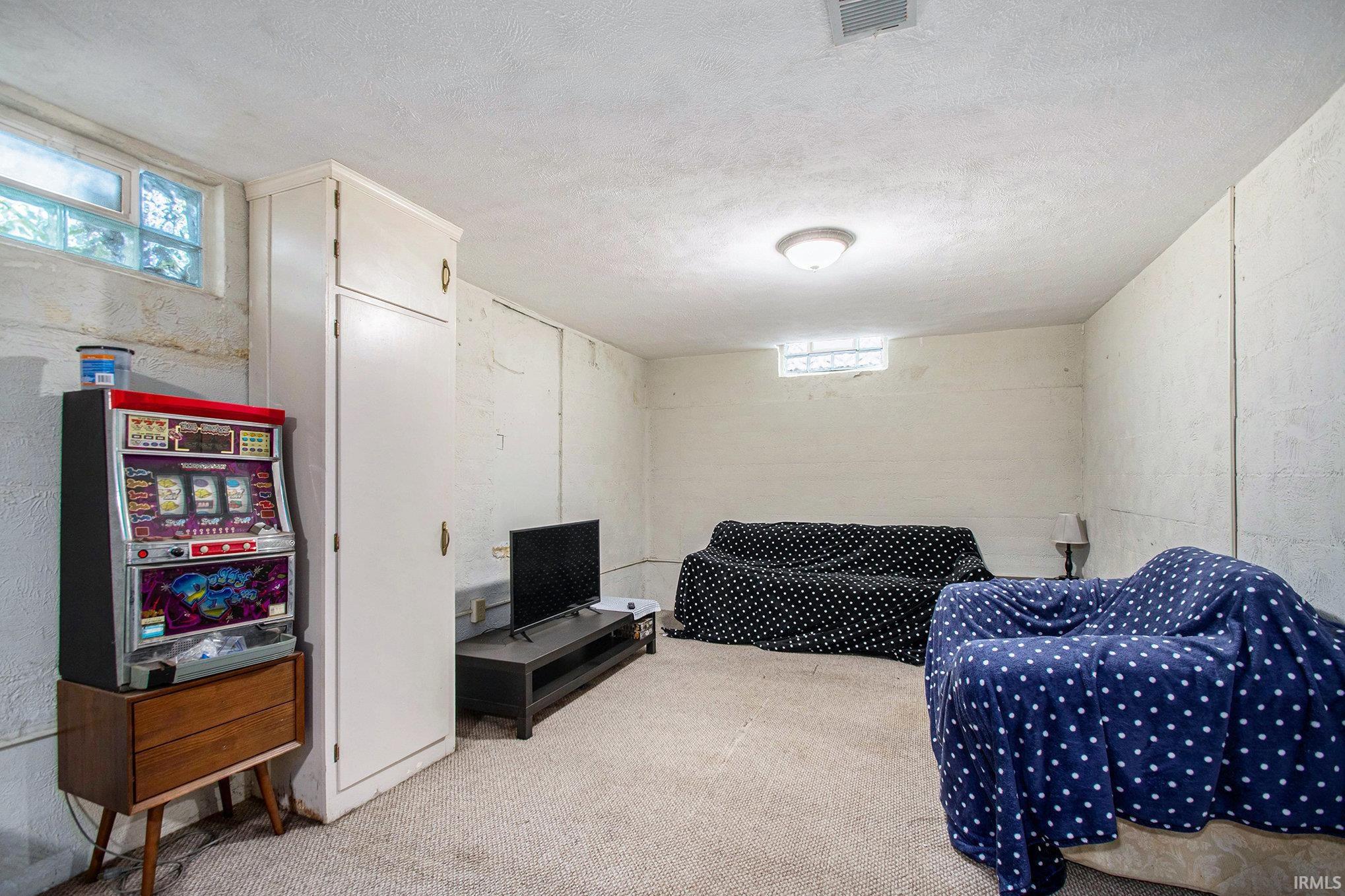 1809 E Donald Street