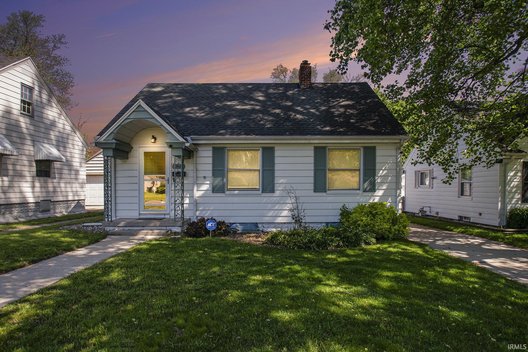 1809 E Donald Street