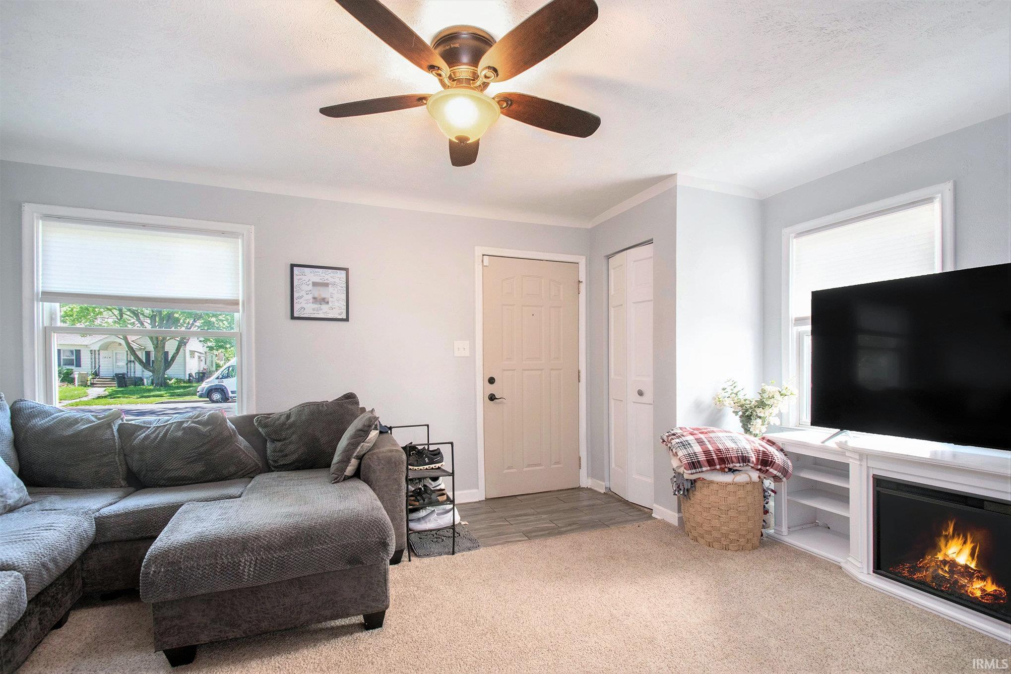 1809 E Donald Street