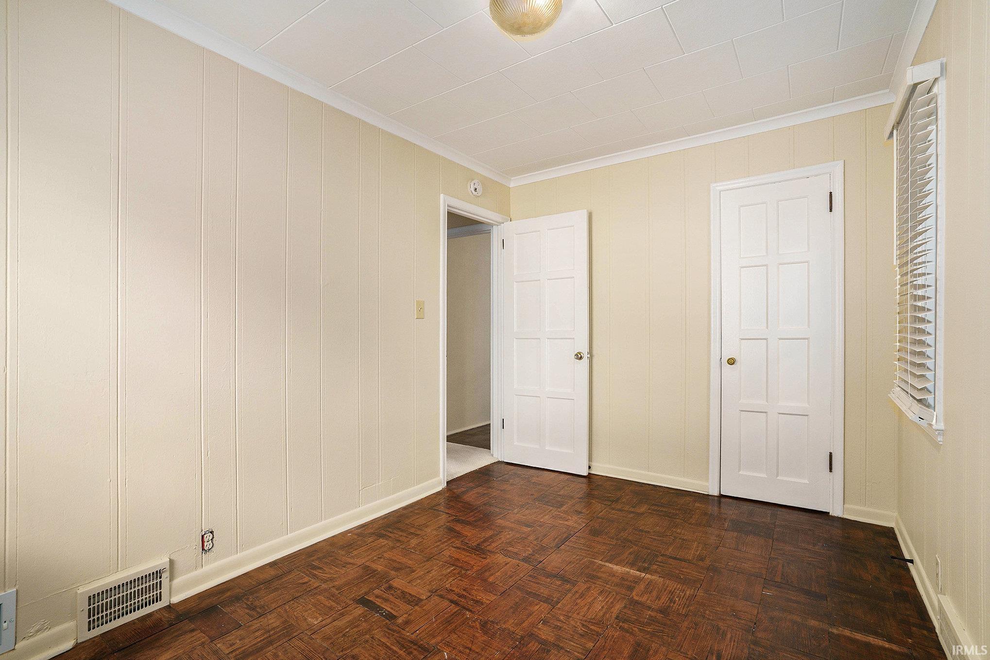 1826 E Donald Street