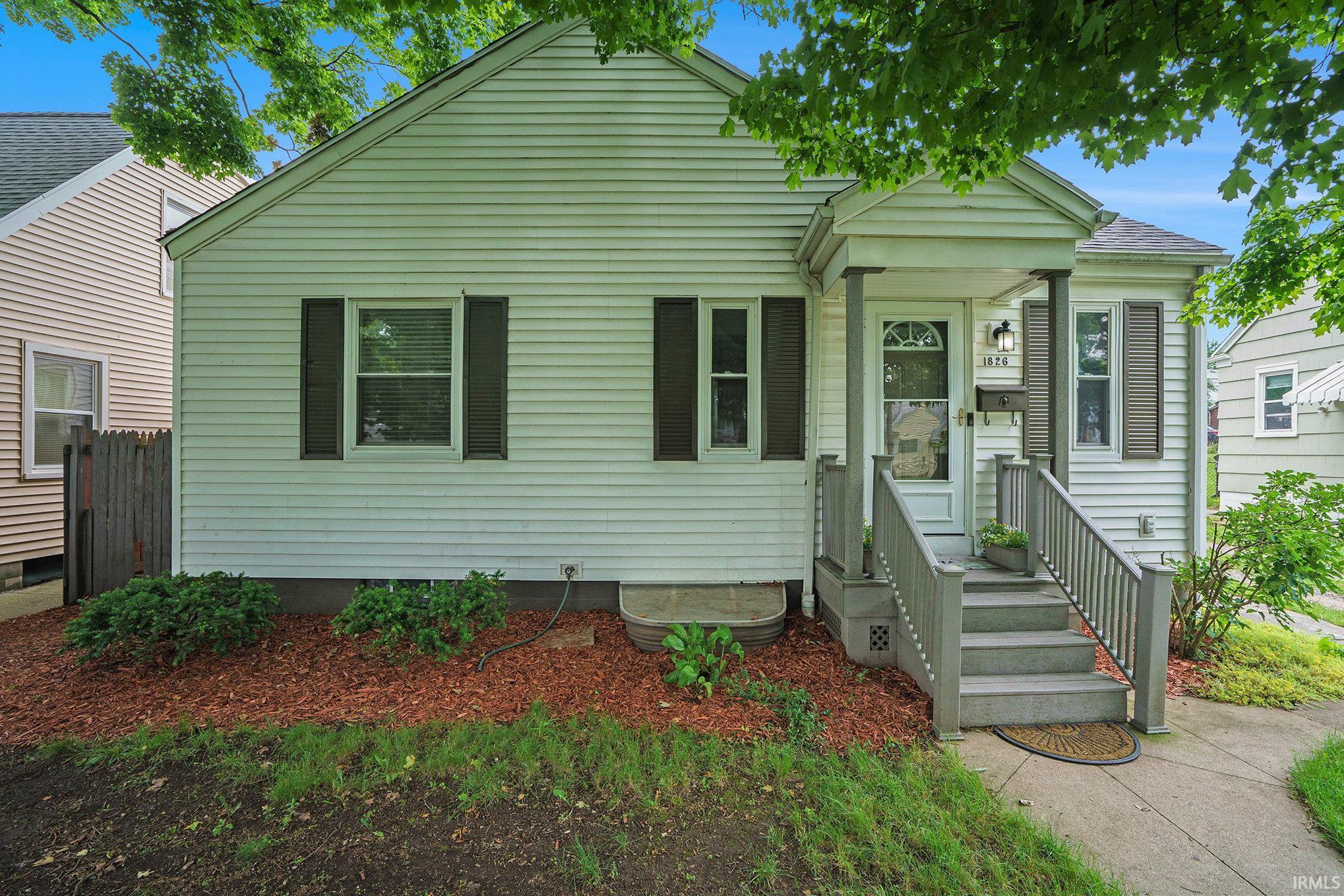 1826 E Donald Street