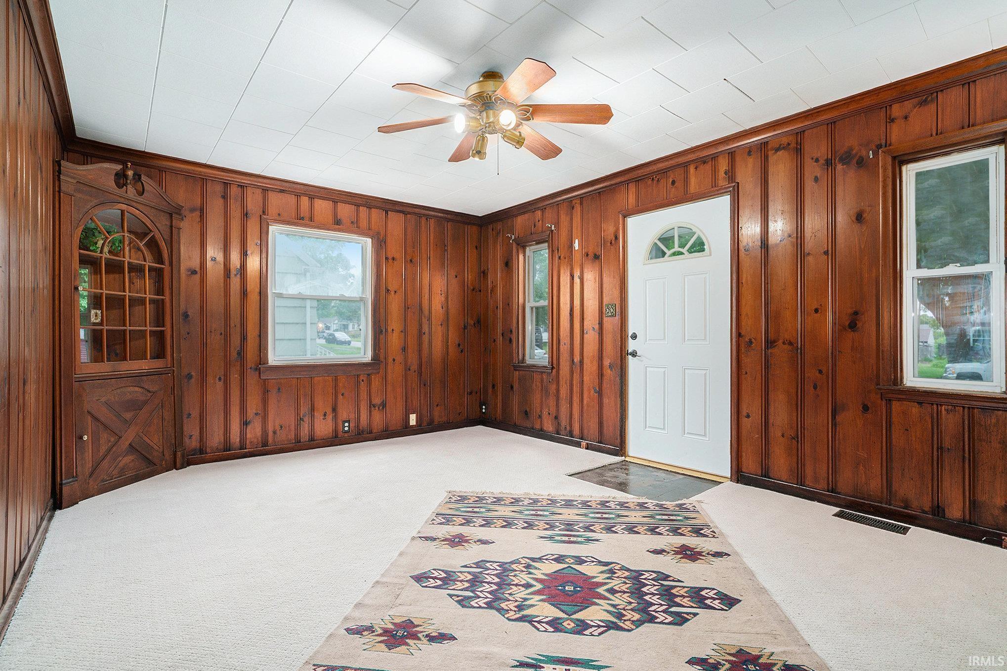 1826 E Donald Street